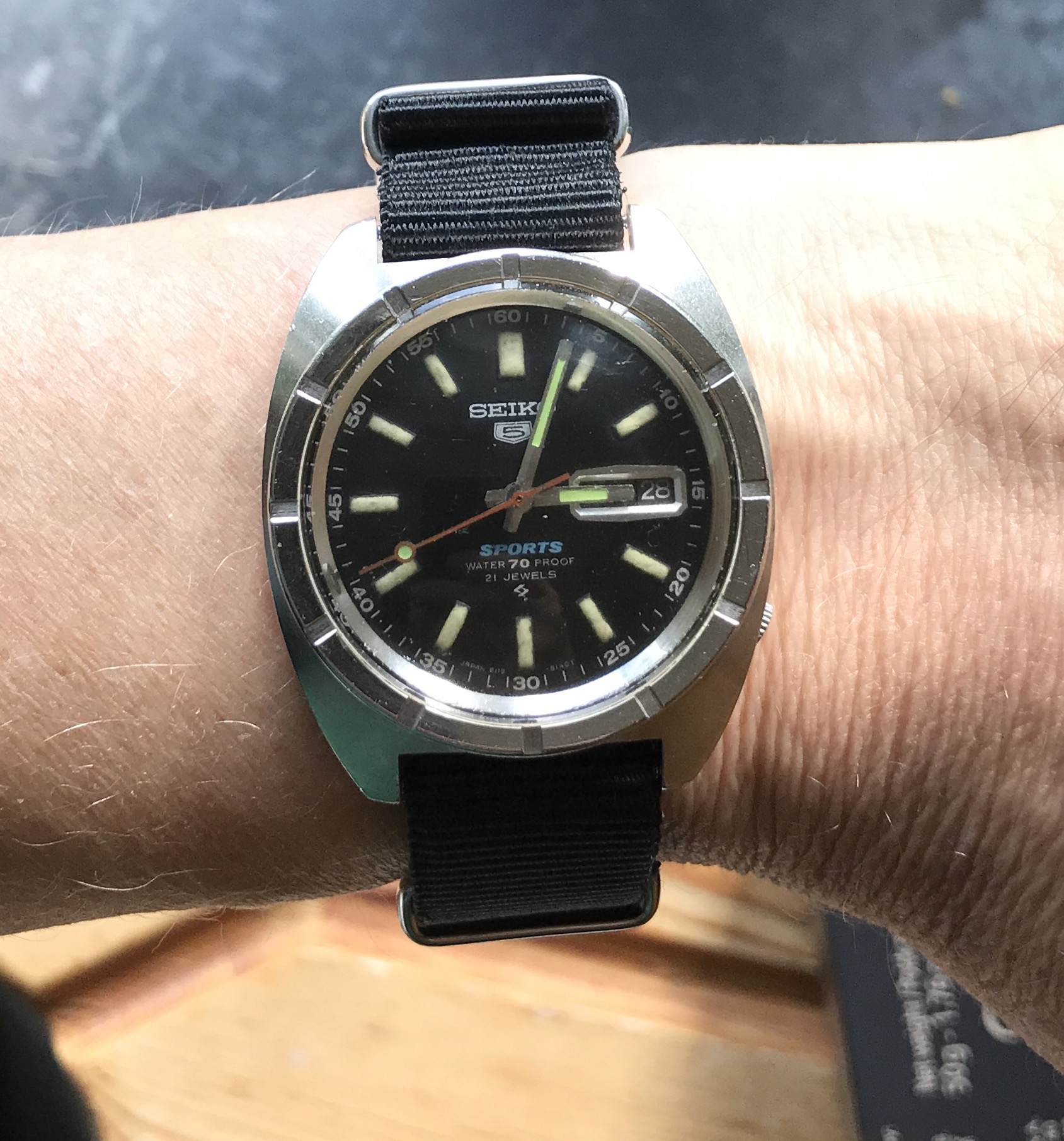 SOLD - 1968 Seiko 5 Sports Diver 6119 8140 £100 | Omega Forums