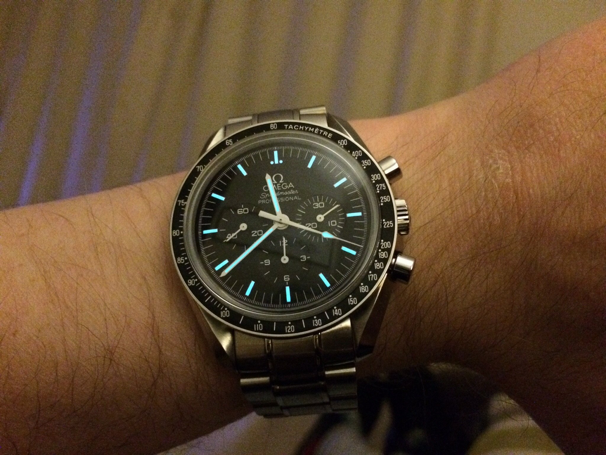 omega speedmaster professional small wrist