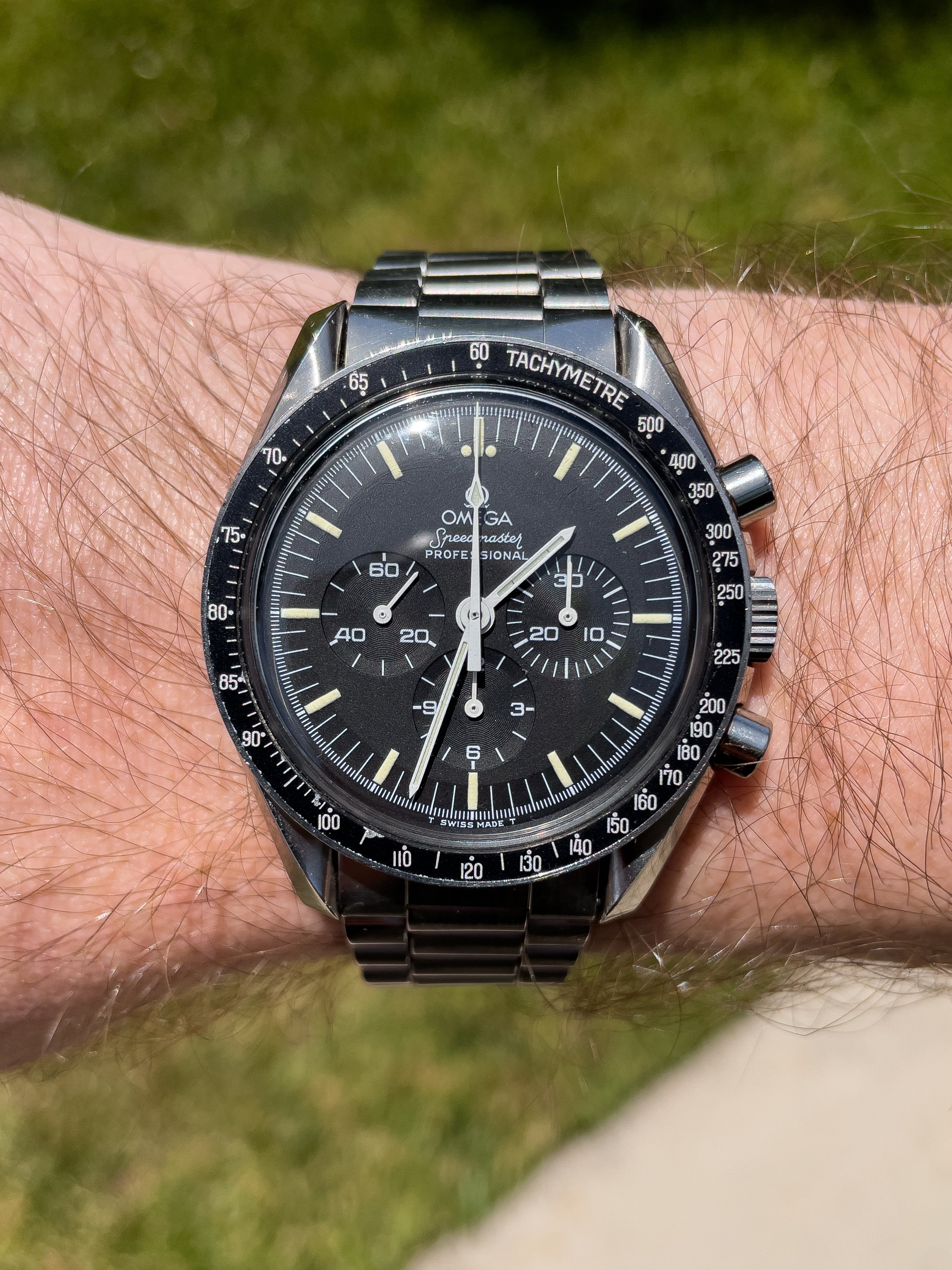 Speedmaster best sale small wrist