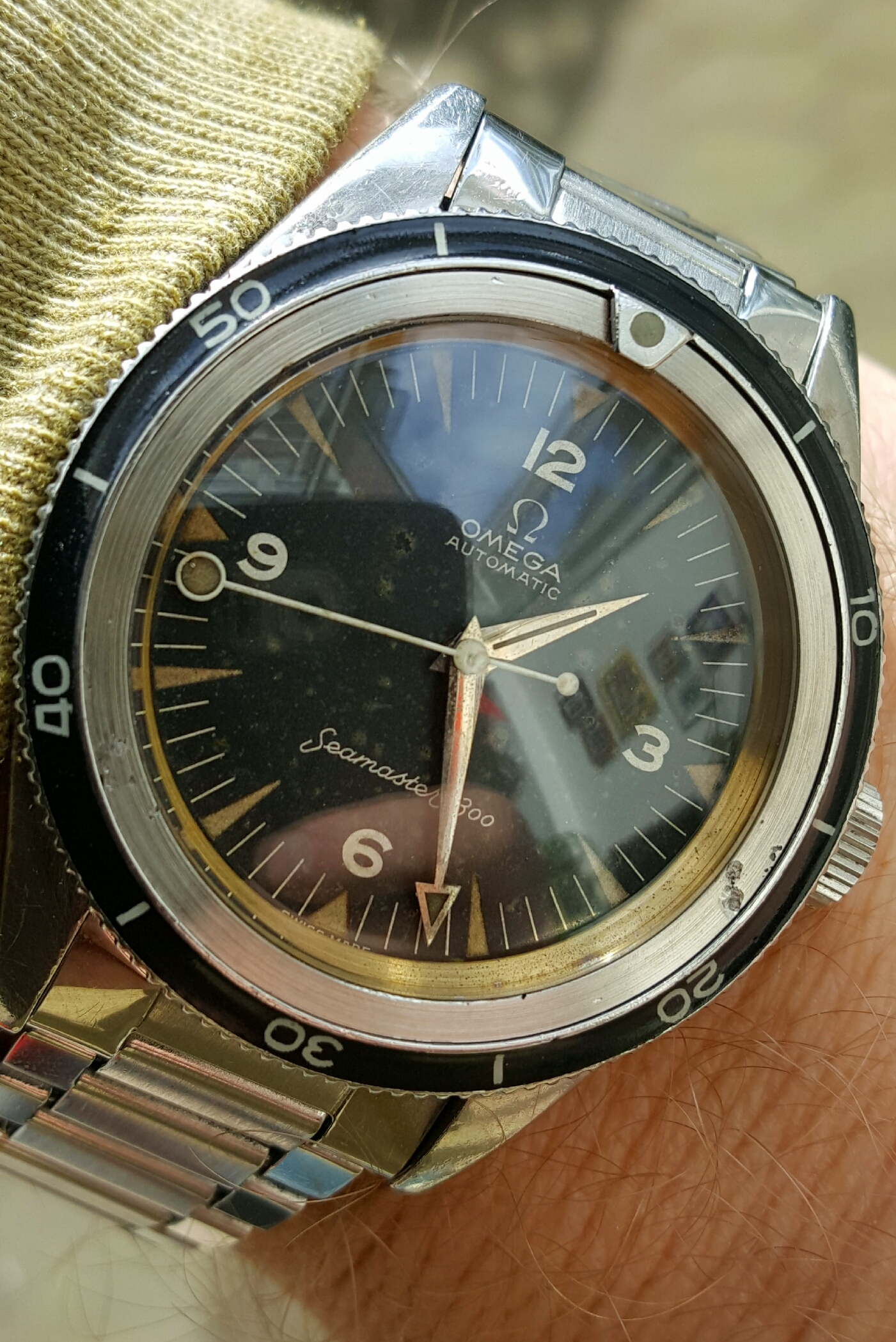 omega second hand