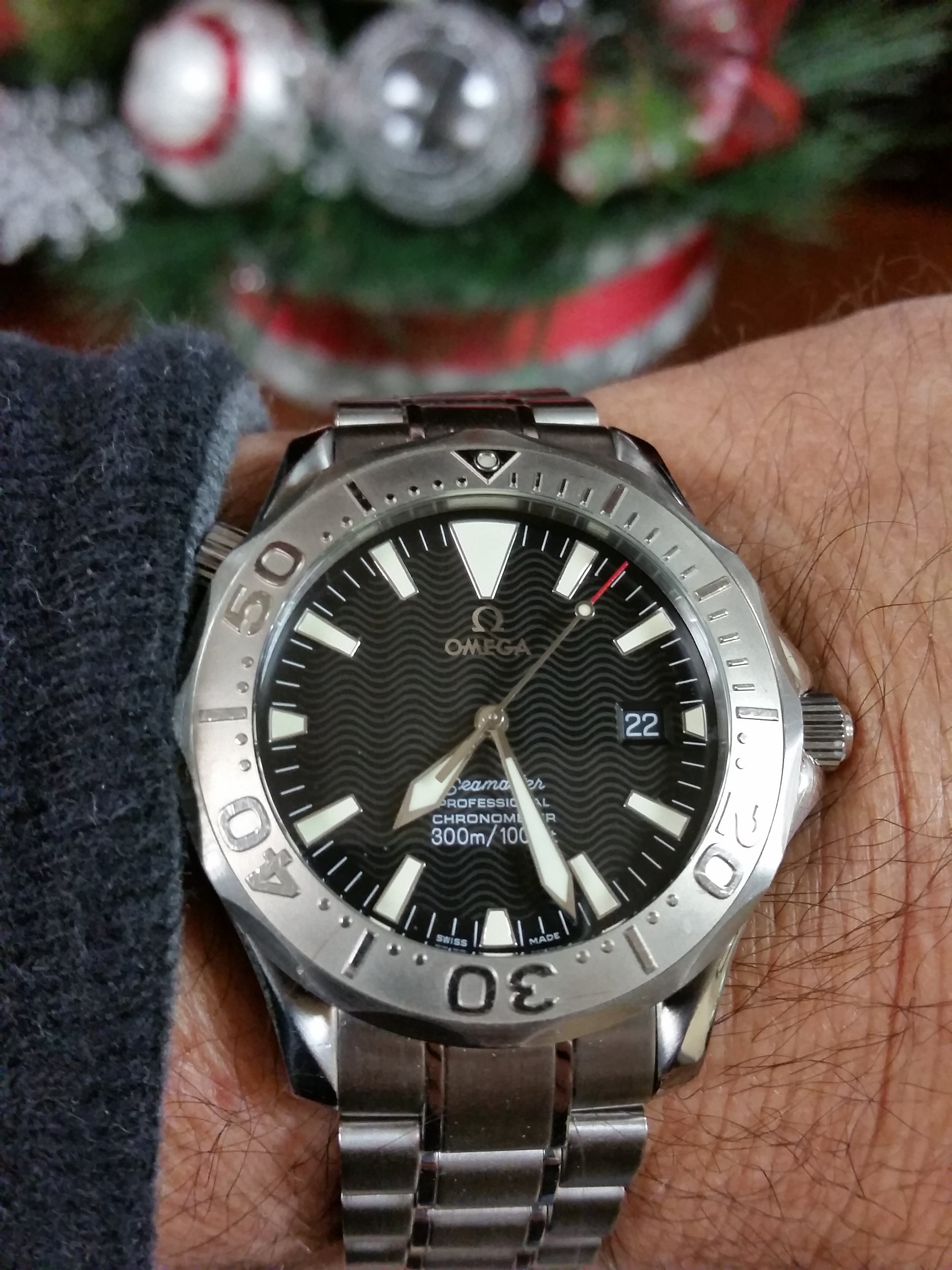 SOLD Omega SMP Non AC White Gold bezel 2230.50 REDUCED Omega