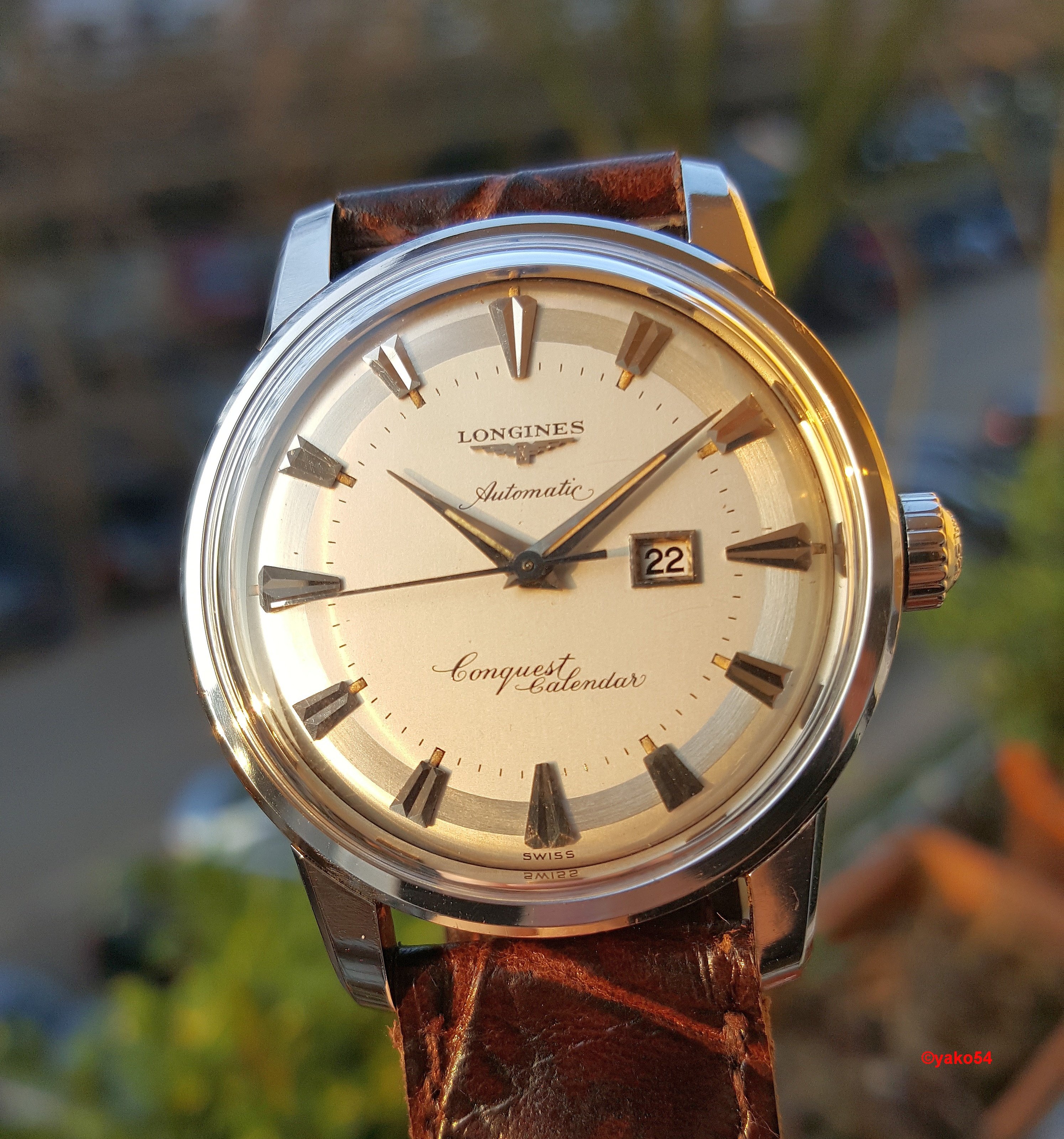 SOLD Longines Conquest Calendar 19ASD ca. 1956 in decent