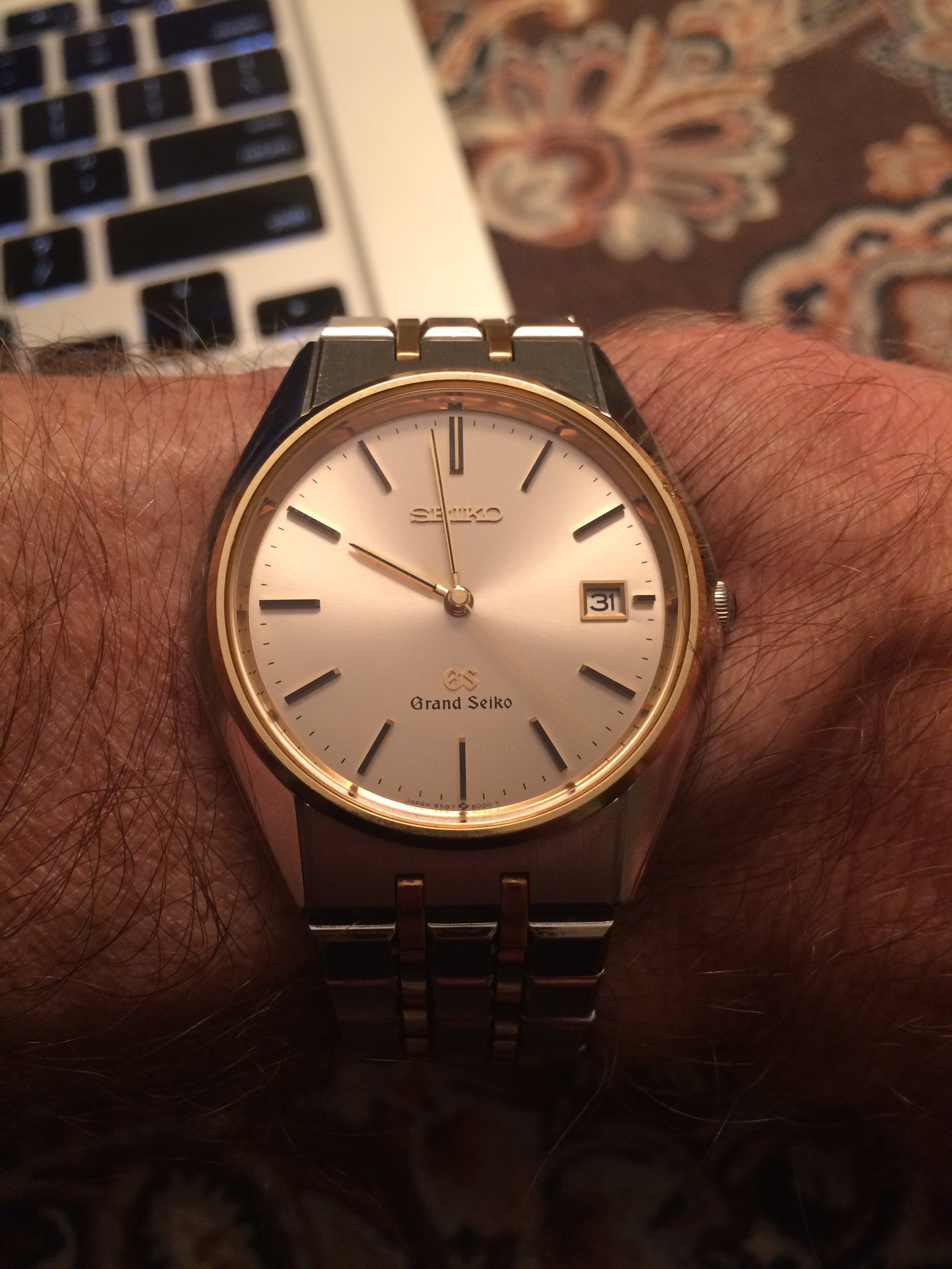 SOLD Grand Seiko Quartz 9587 8000 Omega Forums