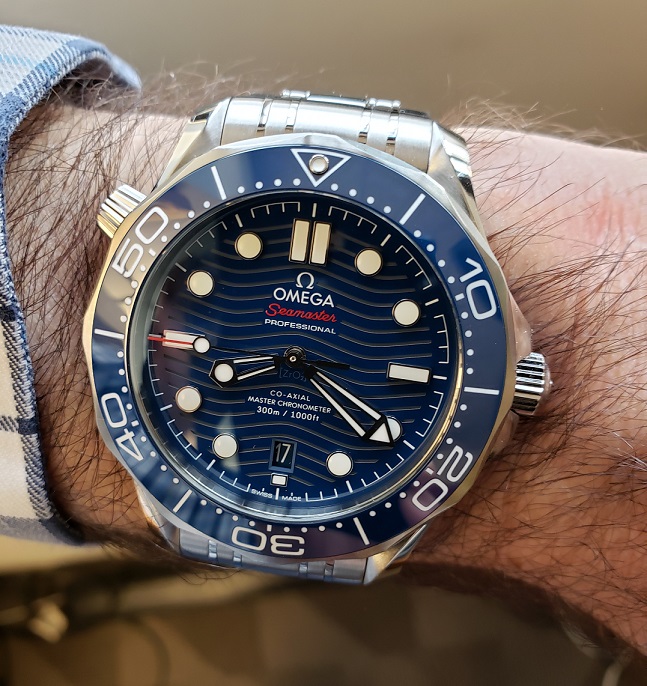 omega seamaster midsize