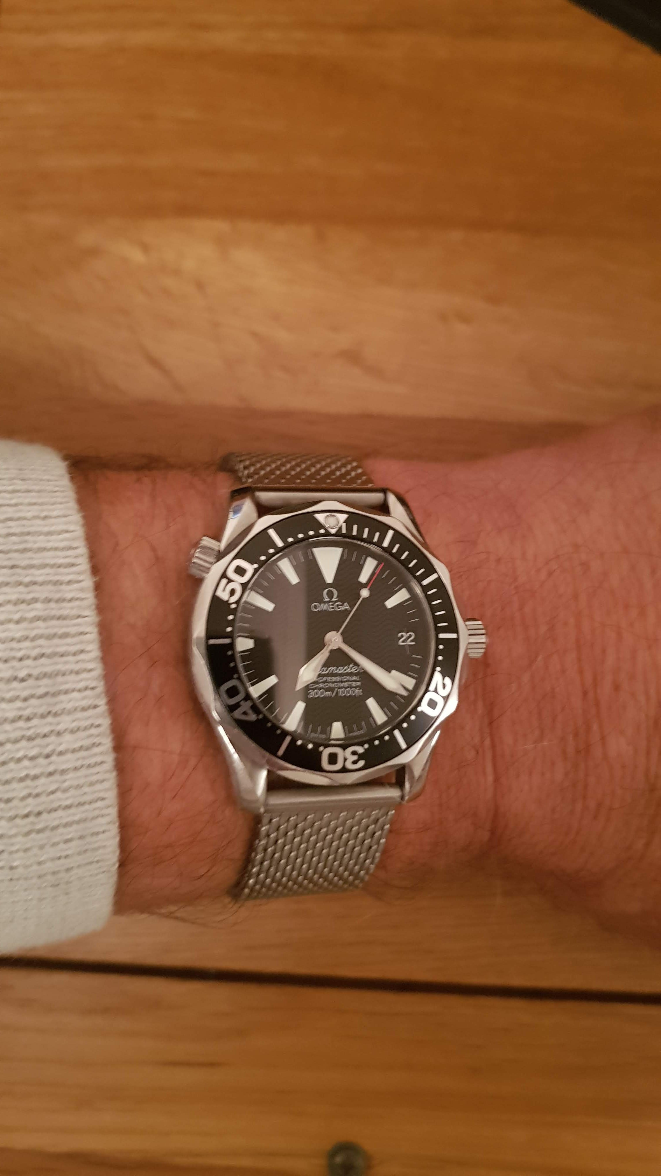 Omega on sale seamaster midsize