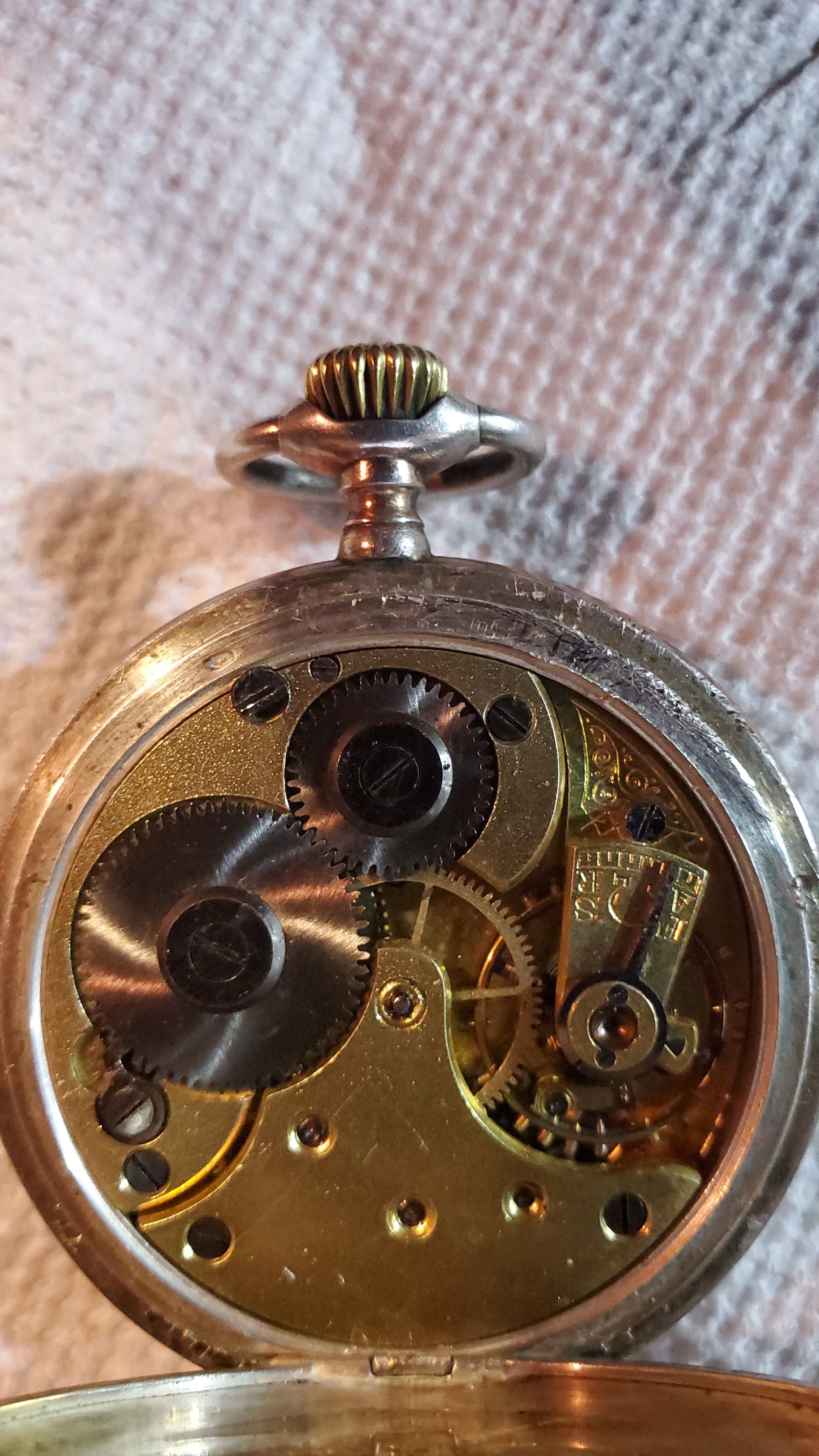 Omega - Louis Brandt et frere DDR 18k pocket watch