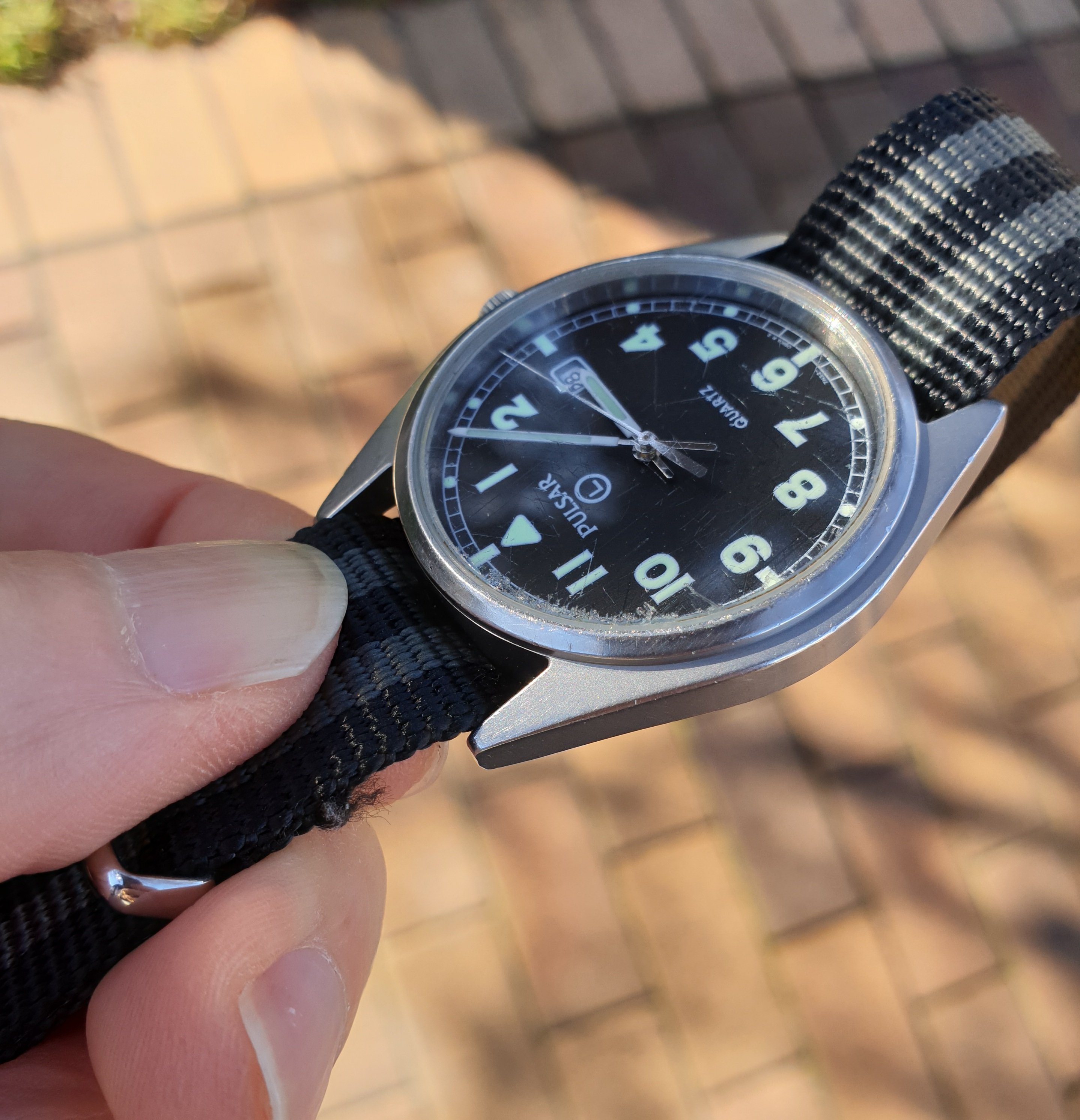 Pulsar g10 military online watch