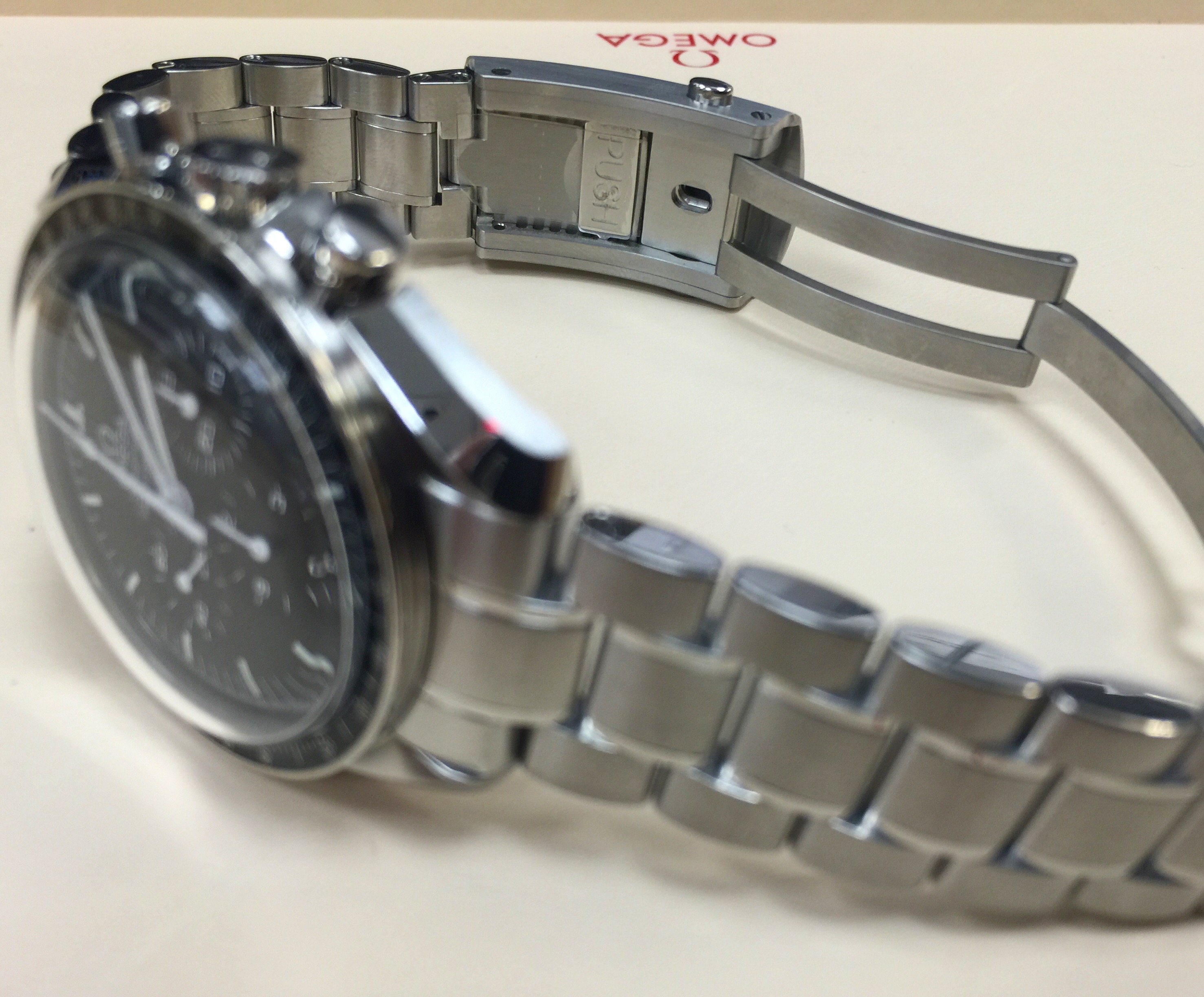 Omega speedmaster best sale bracelet micro adjustment