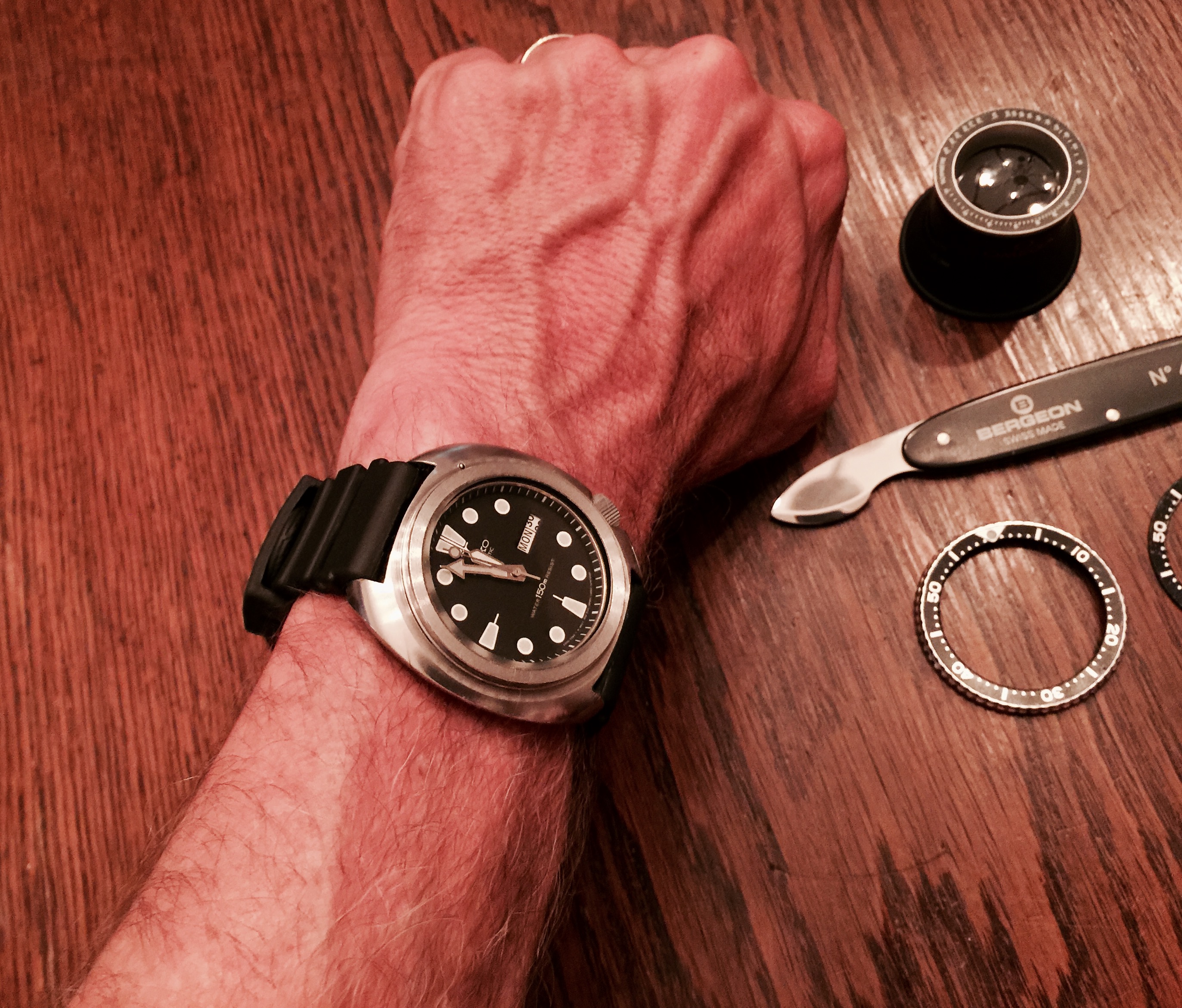 Question regarding how to remove a Seiko diver bezel and insert. | Omega  Forums