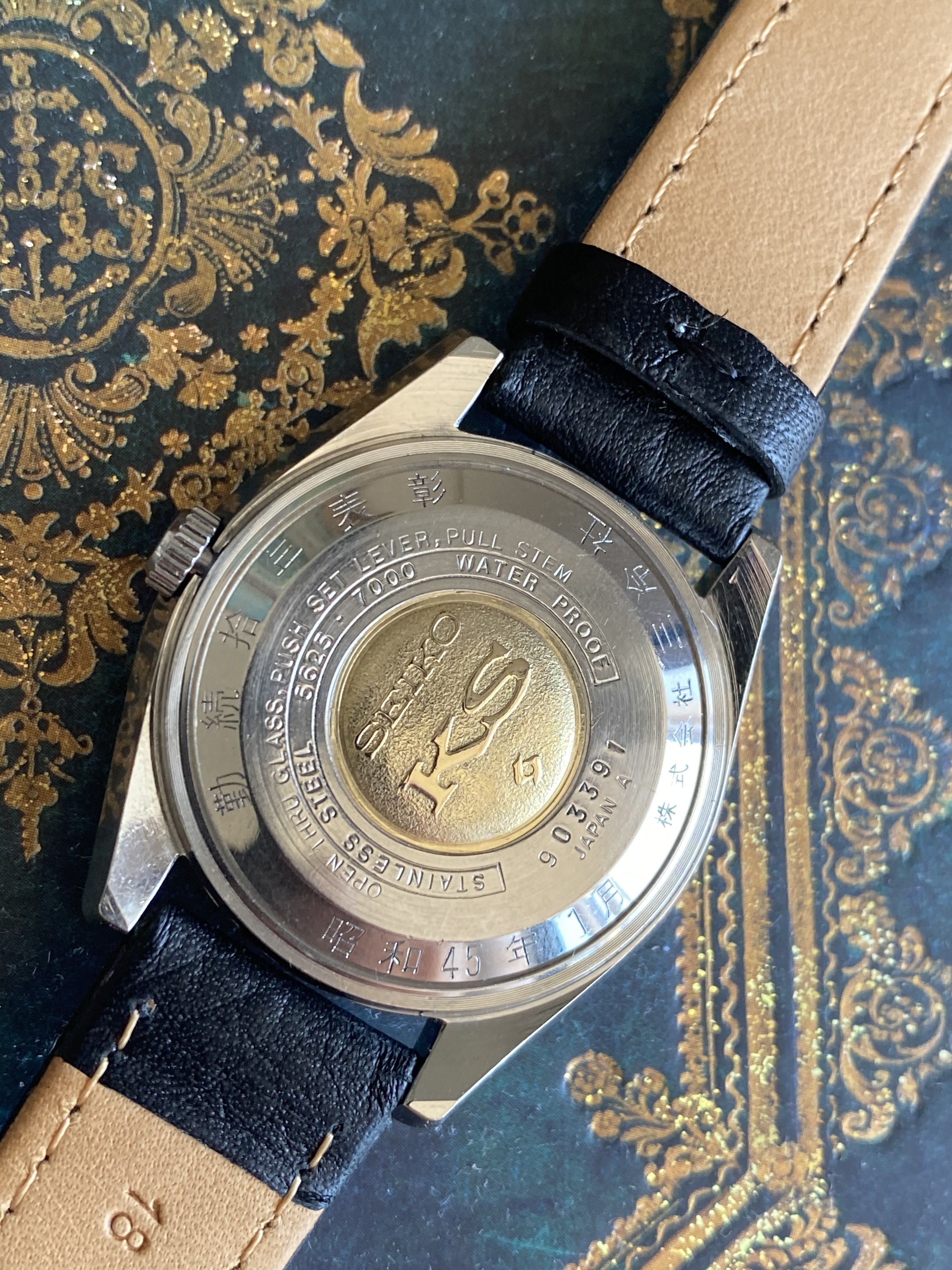 King seiko gold discount medallion