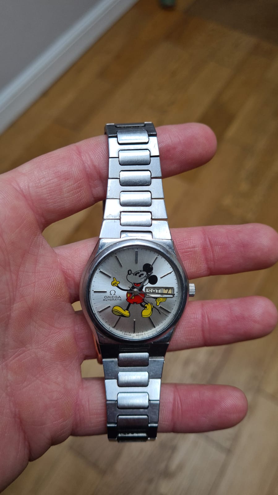 Omega mickey mouse watch new arrivals