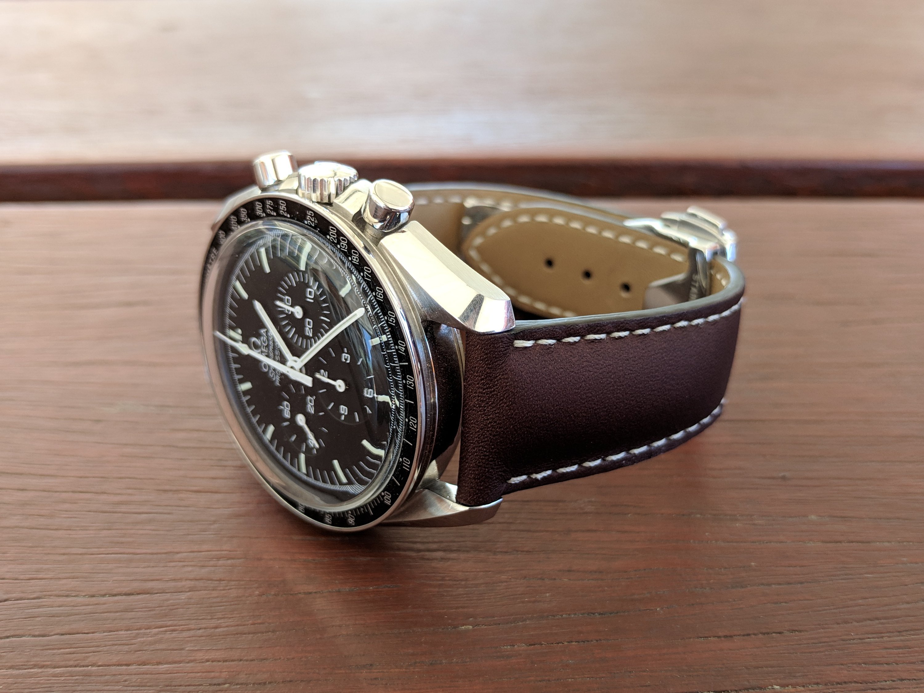 Omega speedmaster on sale oem leather strap