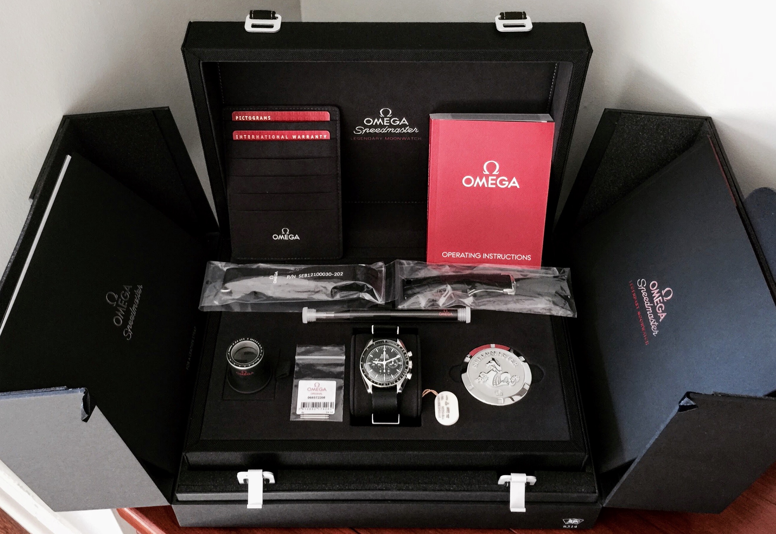 omega moonwatch box