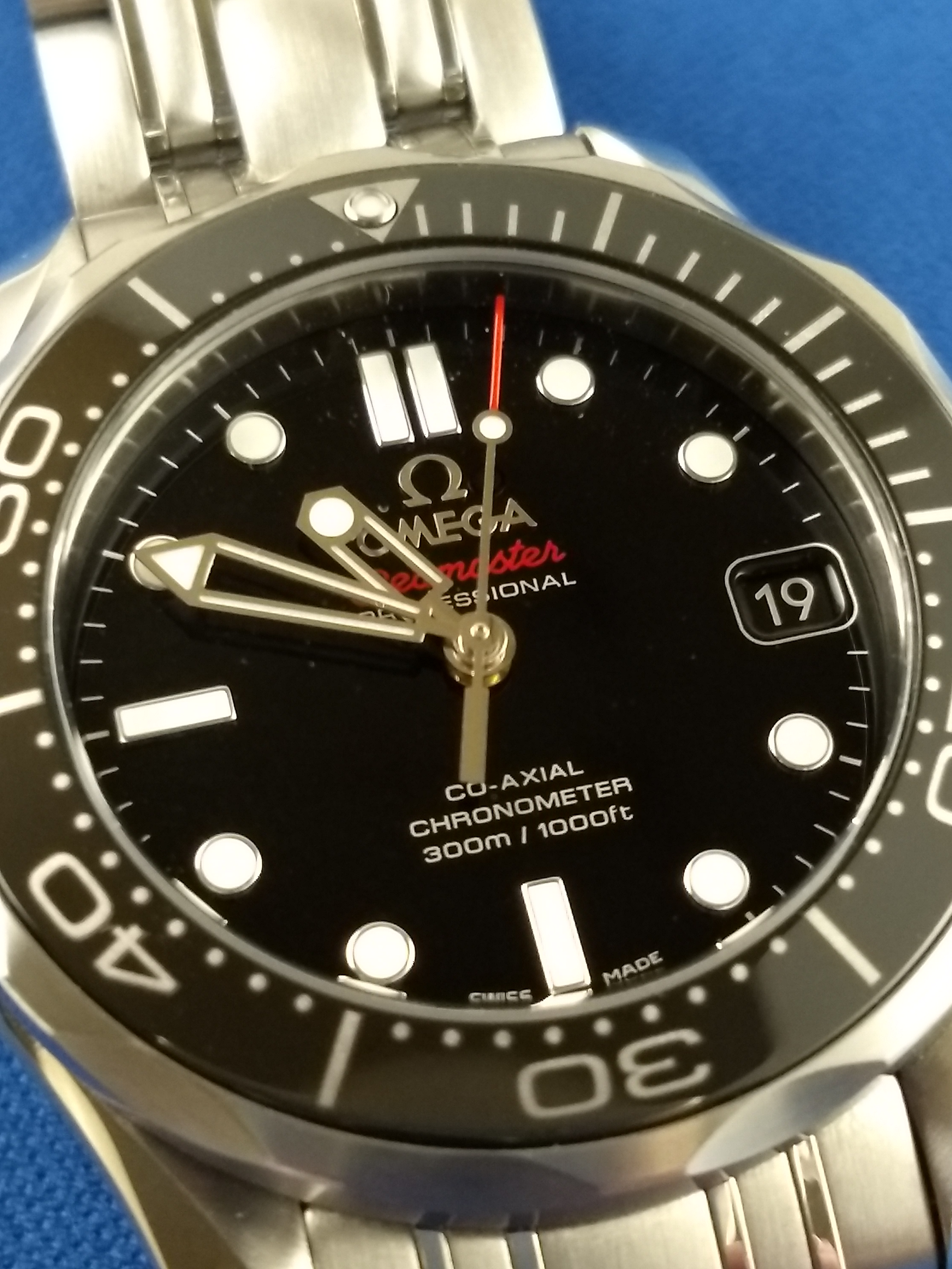 Omega seamaster 300m online accuracy