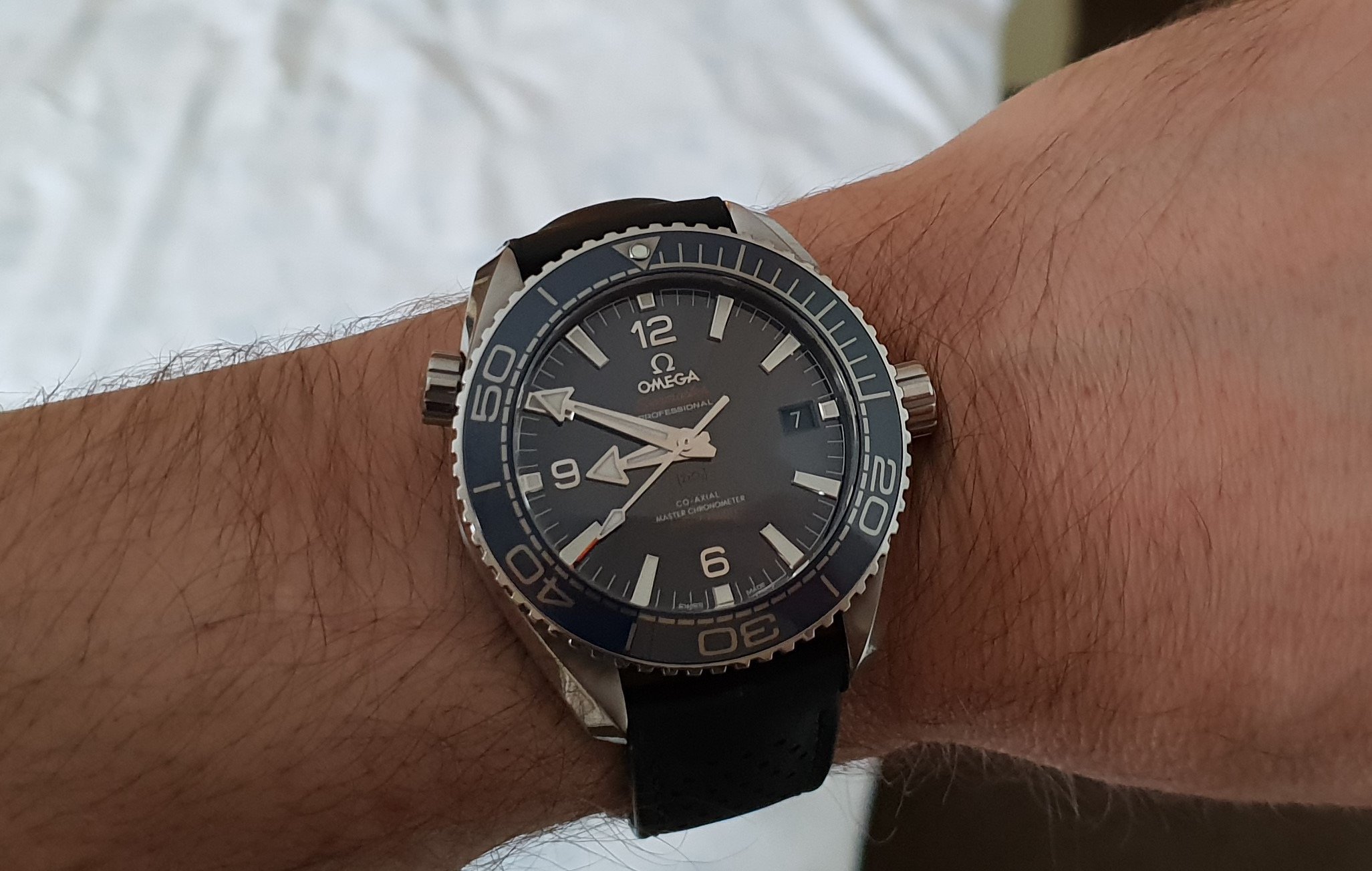 omega planet ocean 43.5 rubber strap