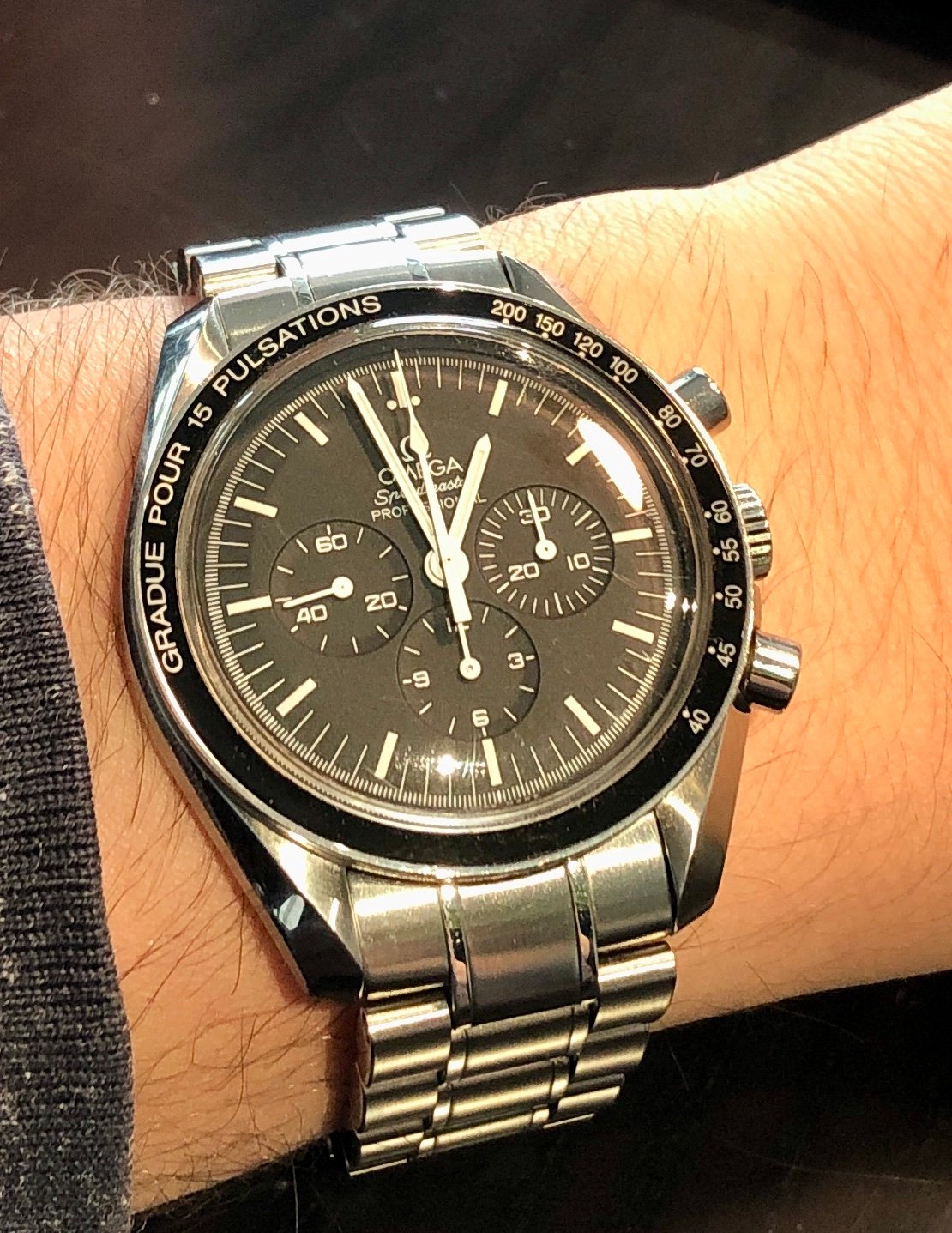 Omega speedmaster clearance pulsations bezel