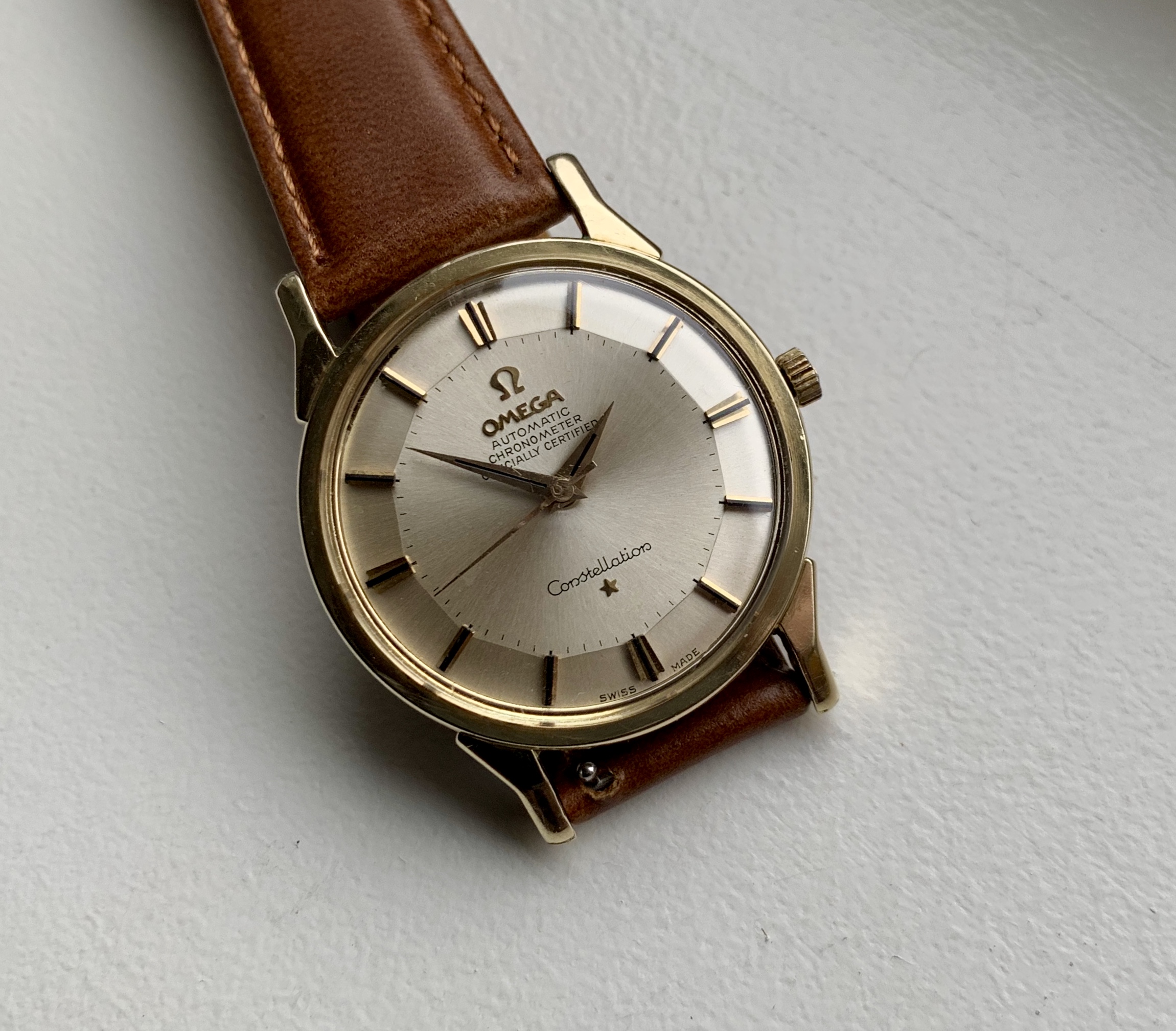 SOLD - Omega Constellation Pie Pan Dial - Gold/SS - Dog Leg Lugs