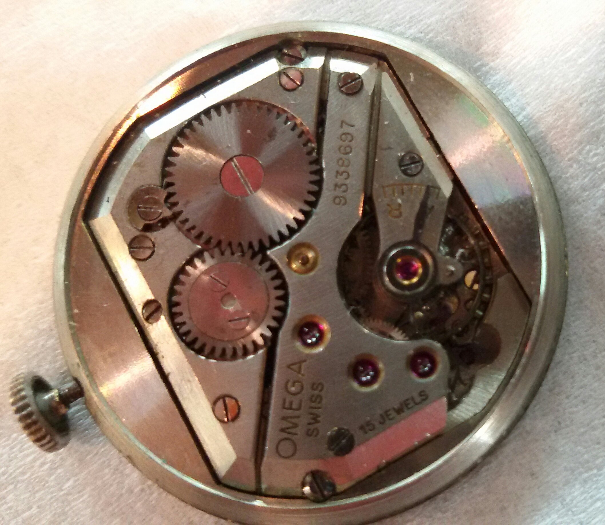 Omega R17.8 (1940) - damaged balance | Omega Forums