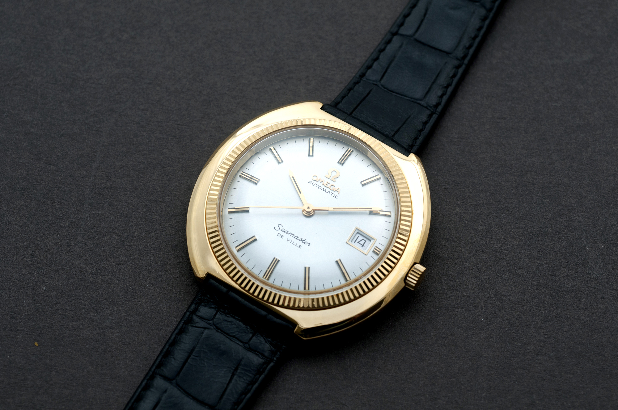 SOLD - Omega Seamaster De VIlle KM 6326 with cal.563 | Omega Watch