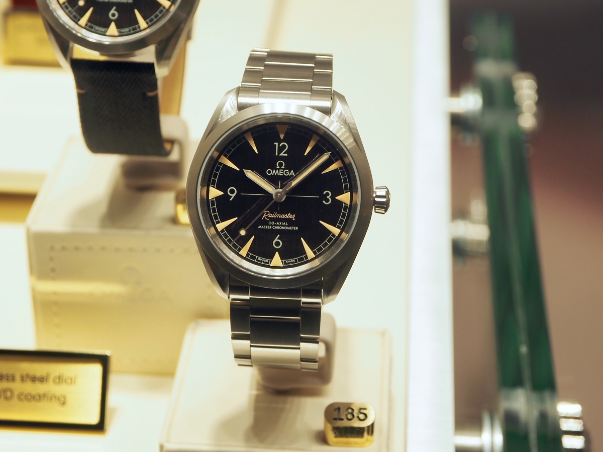 [REVUE] Review de ma Tudor Black Bay 36mm - Page 8 Baselworld-2017-1-jpg