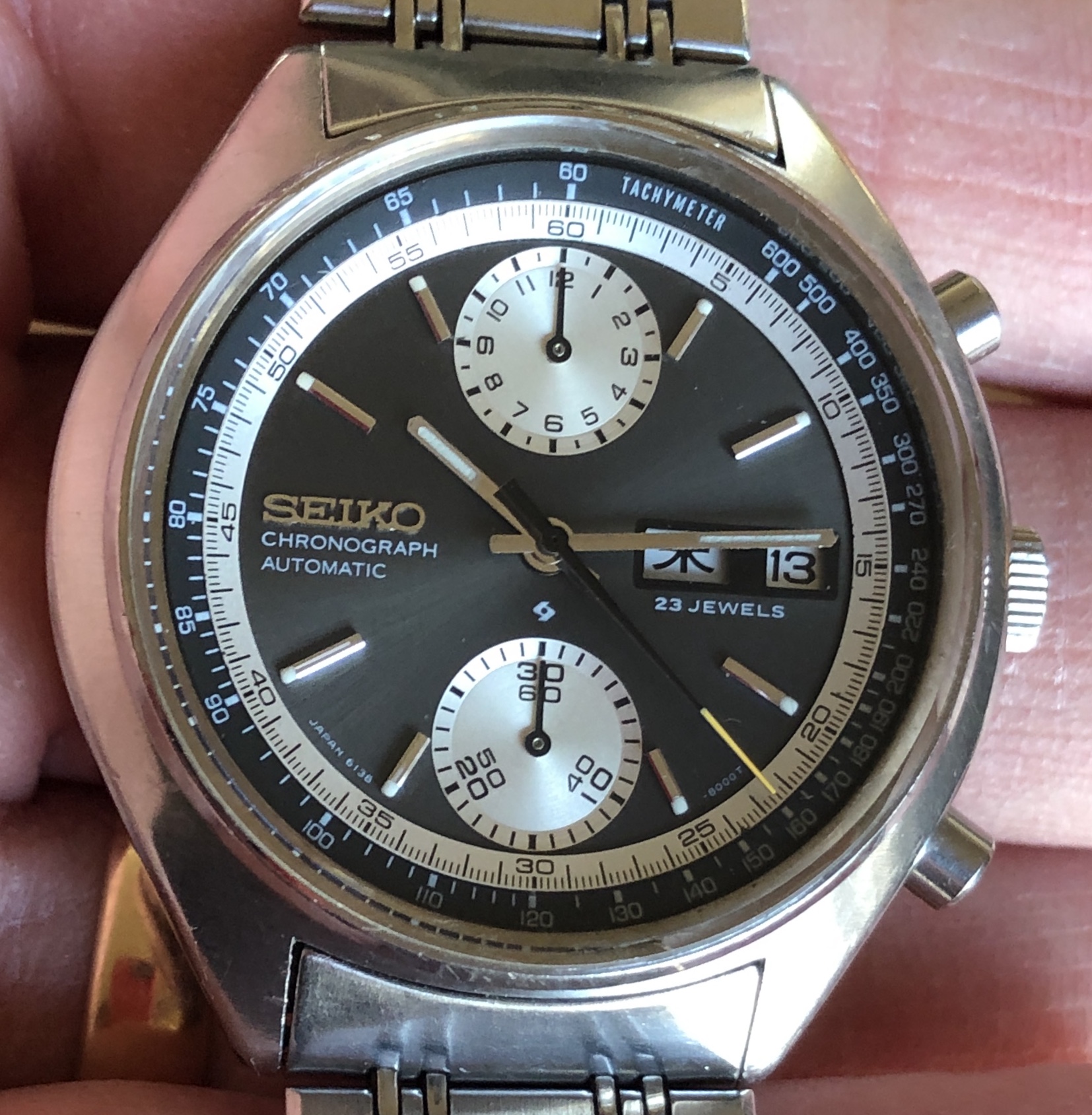SOLD Seiko 6138 8000 Baby Panda chronograph, Charcoal with bracelet. | Omega