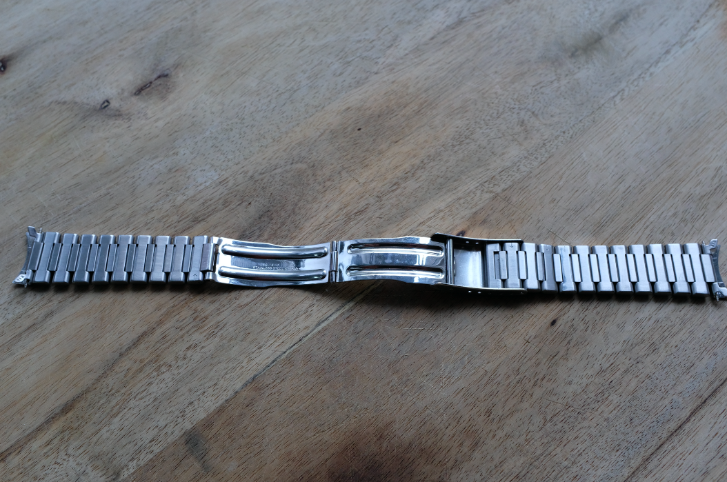 omega speedmaster reduced bracelet