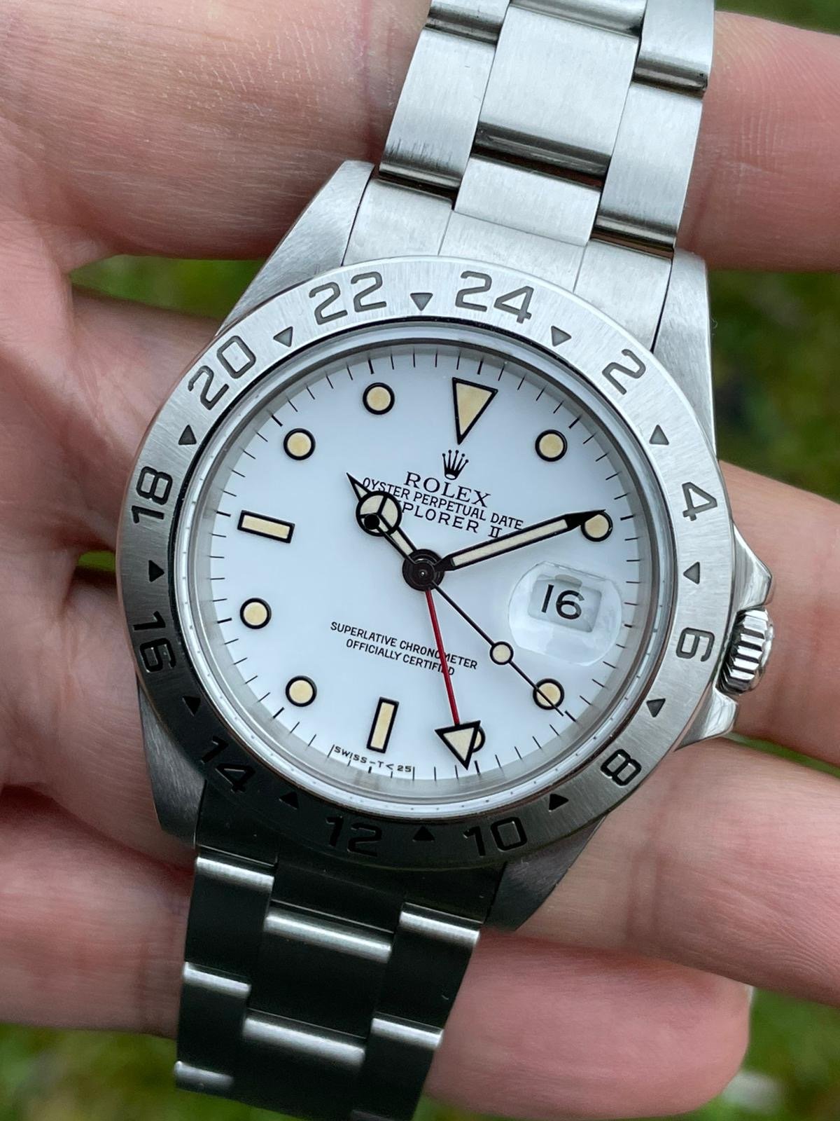 Rolex 16570 dial clearance variations