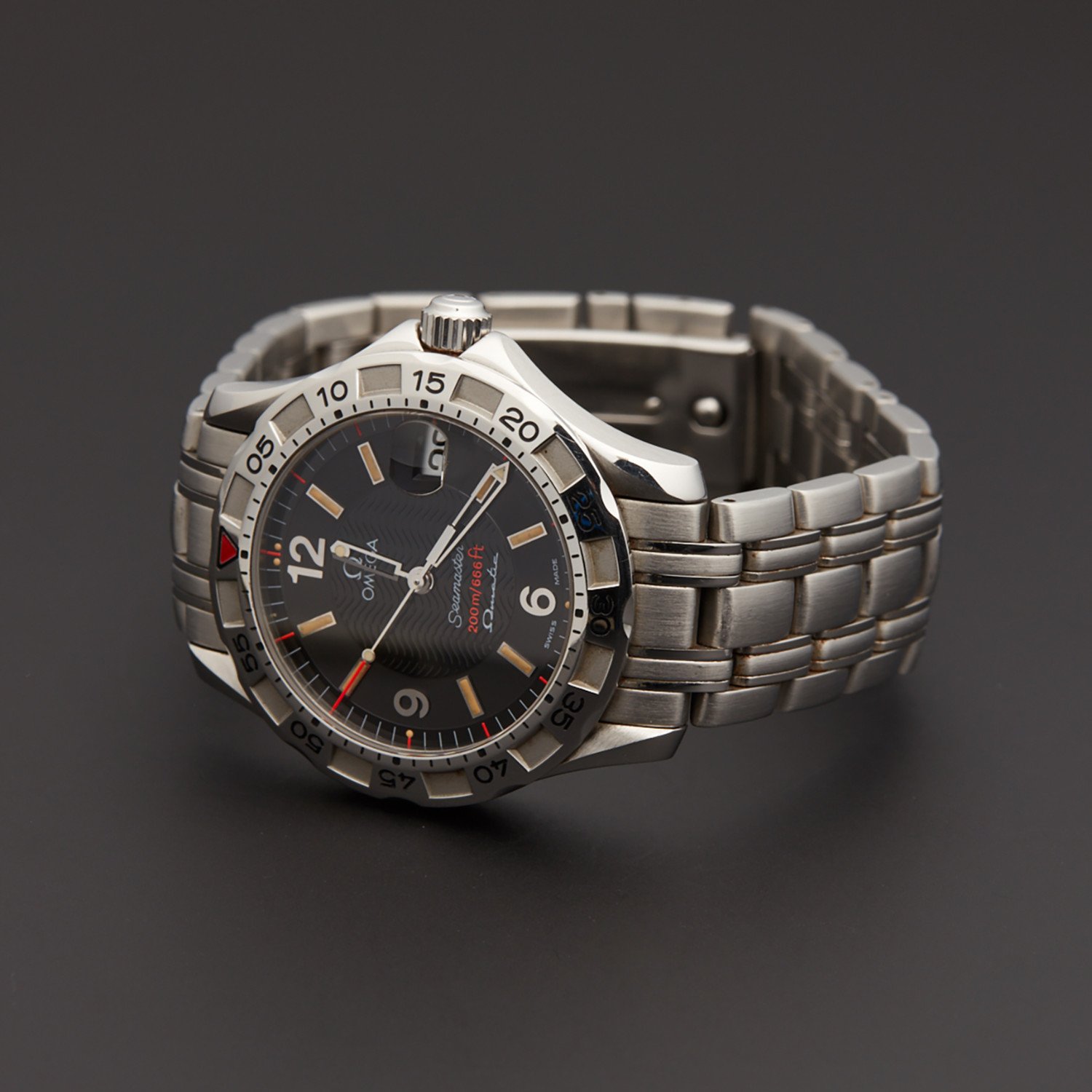 Omega seamaster outlet omegamatic 200m