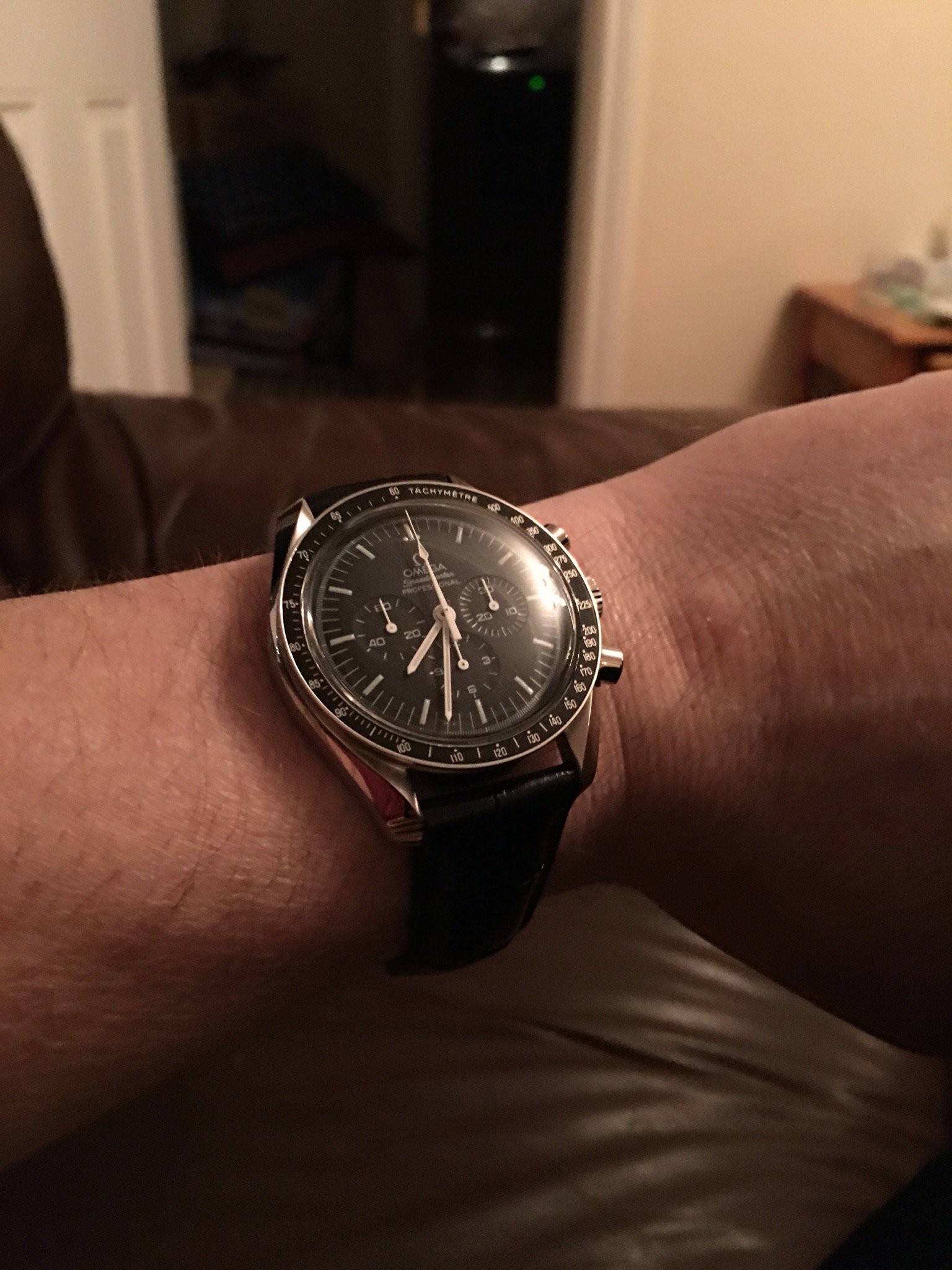 Omega speedmaster hotsell leather band