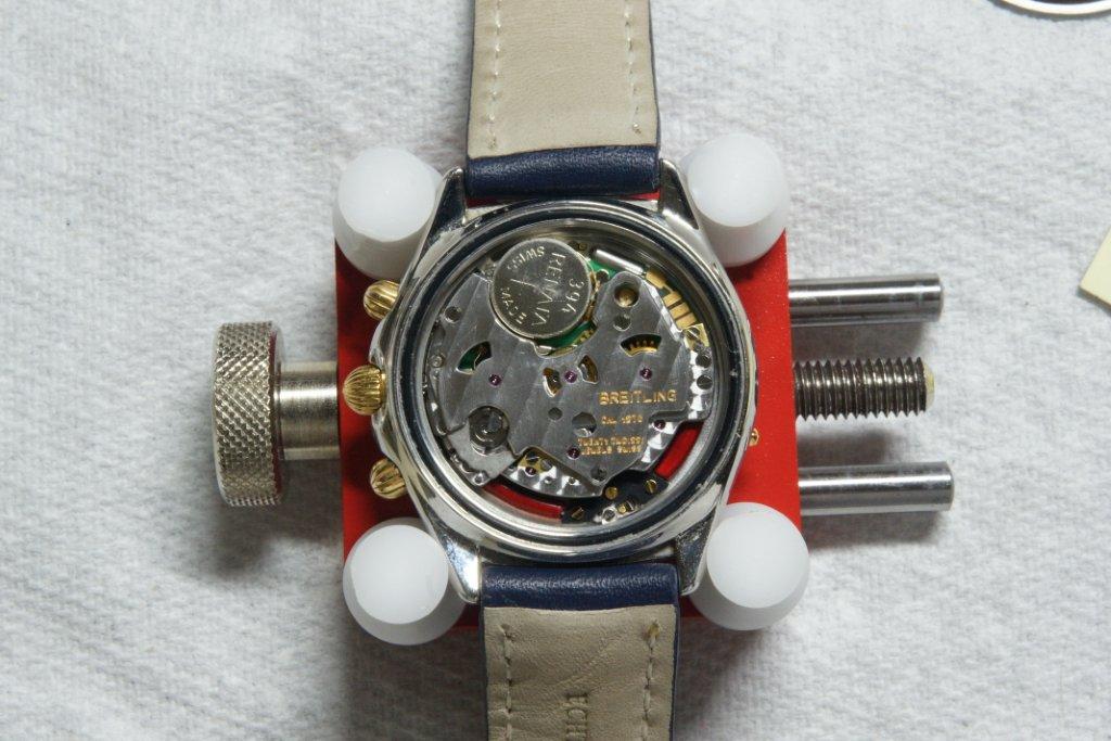 quartz watch inside