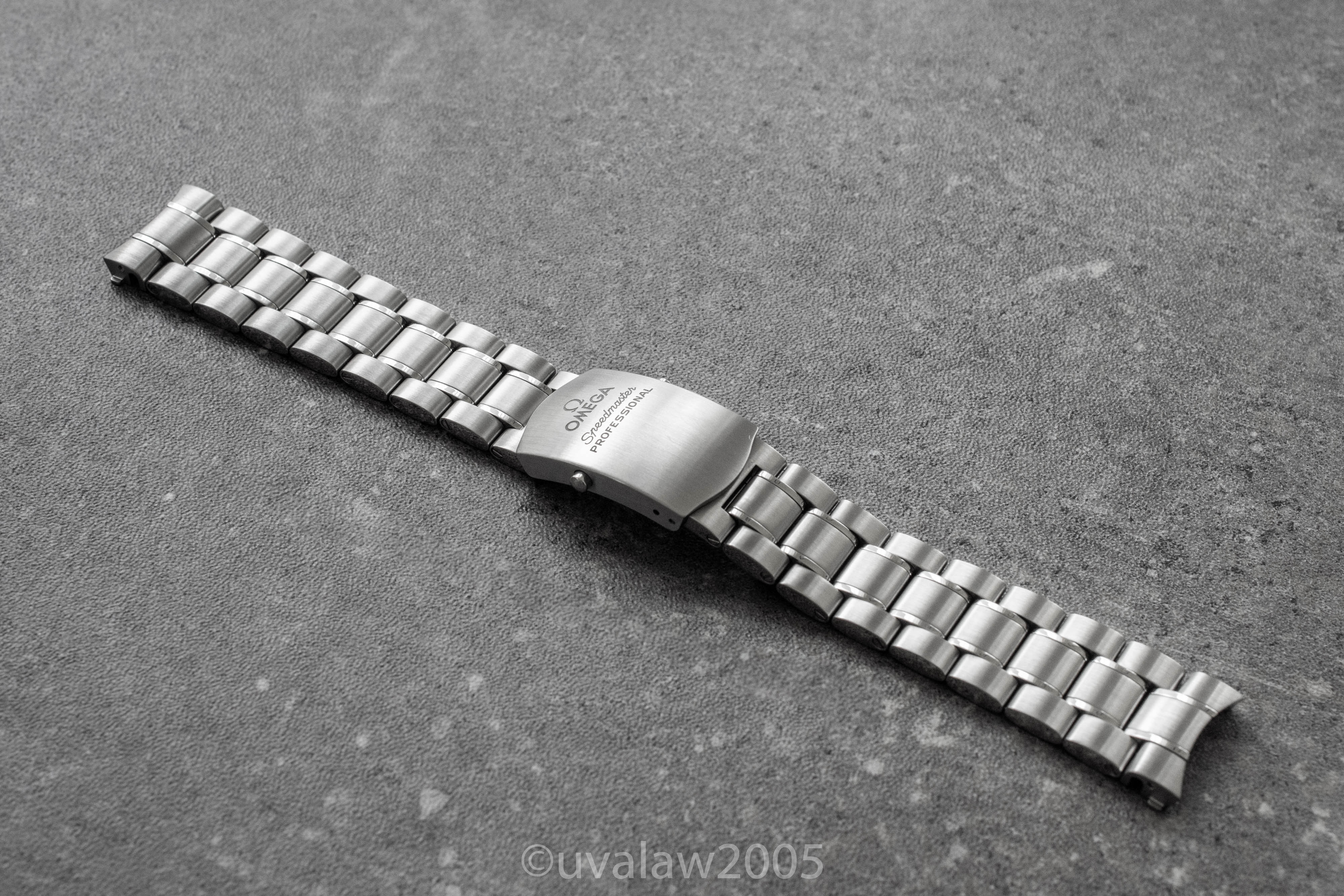 SOLD - 20mm Omega Speedmaster OEM Bracelet from 1863 Sapphire Sandwich,  STZ004194/195/196 | Omega Watch Forums