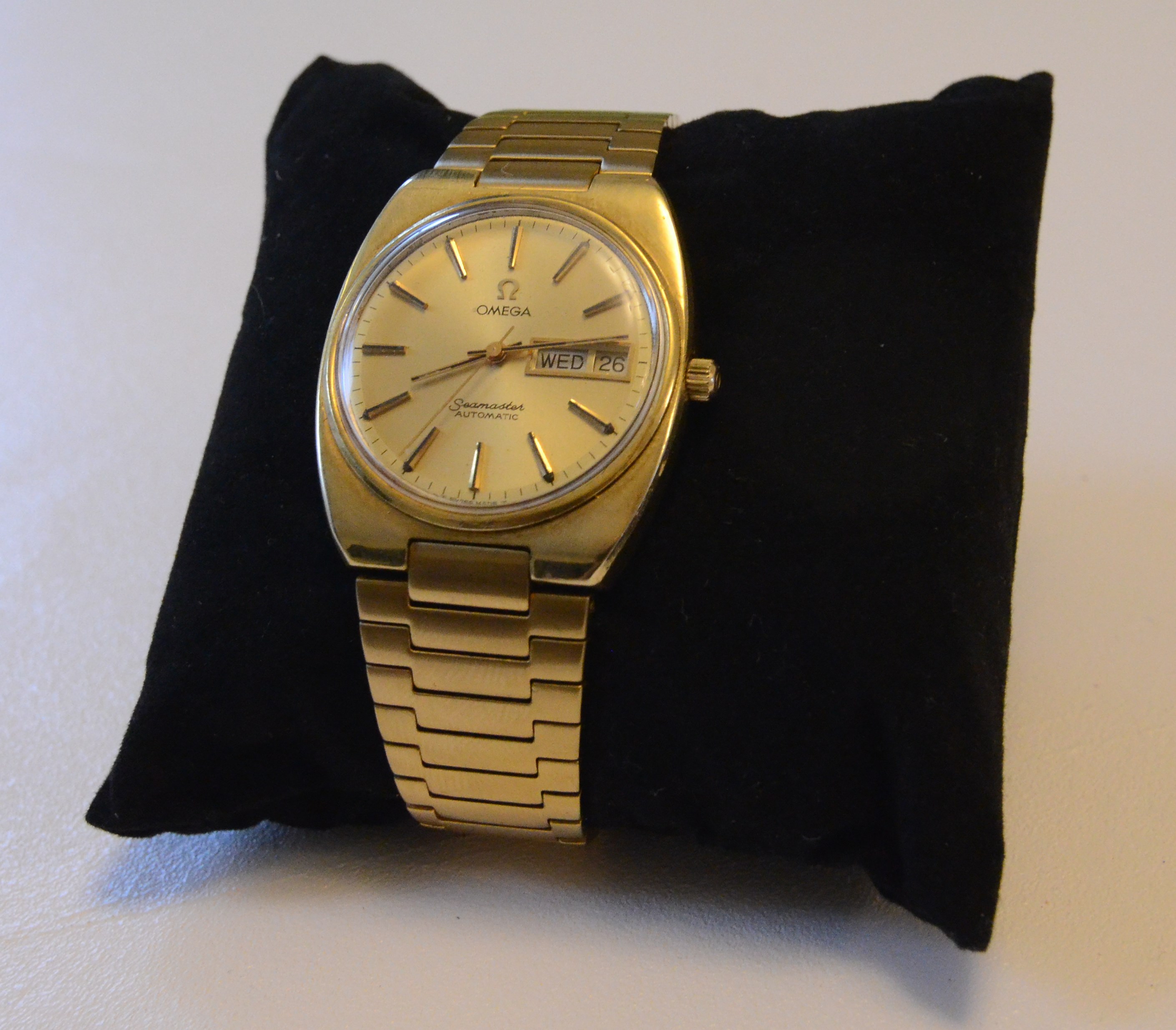 Gold plated Omega Seamaster 1020 movement, case 166.0216