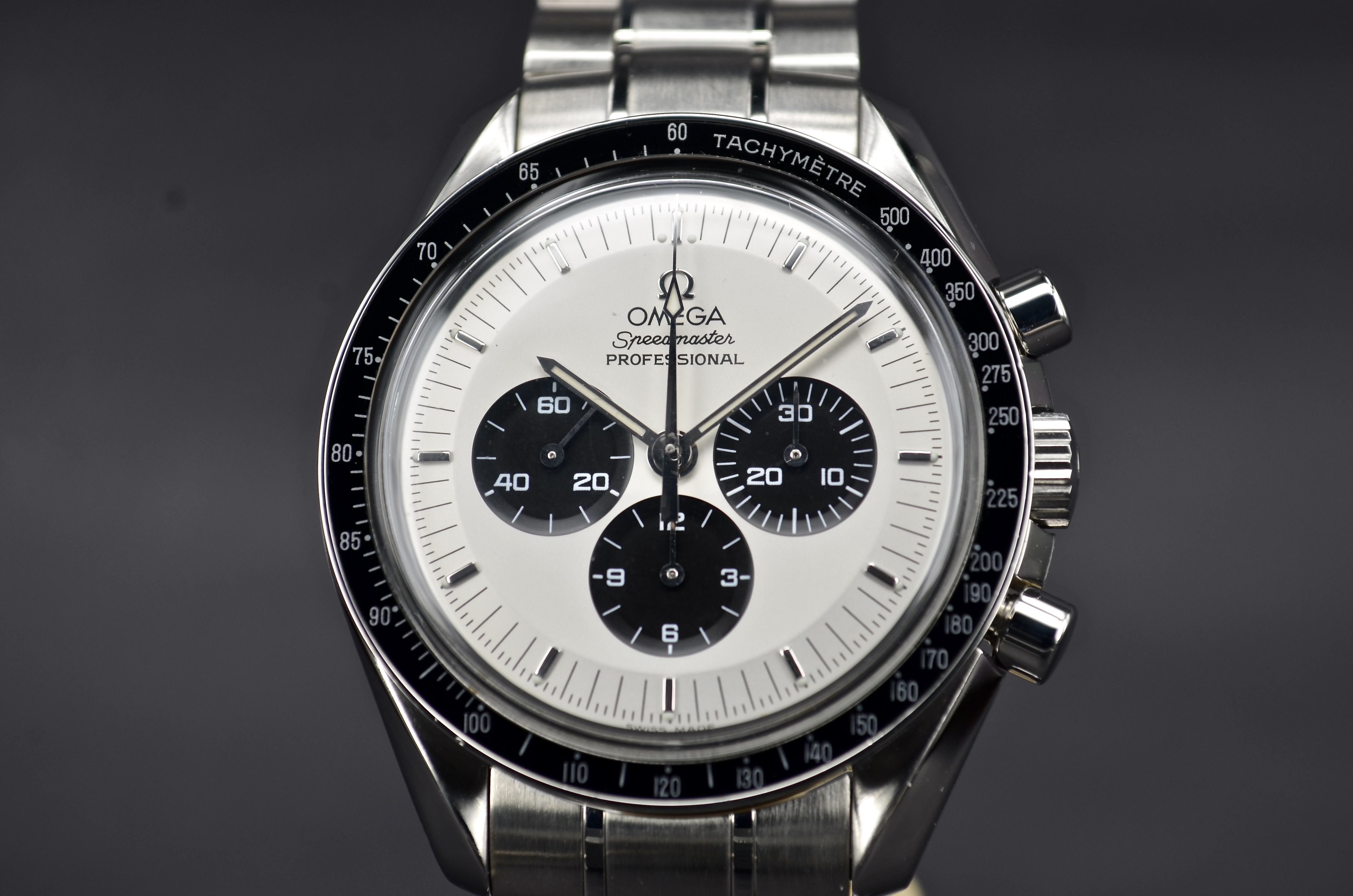 SOLD - 2003 Omega Speedmaster GENUINE MITSUKOSHI 3570.31 - Open to