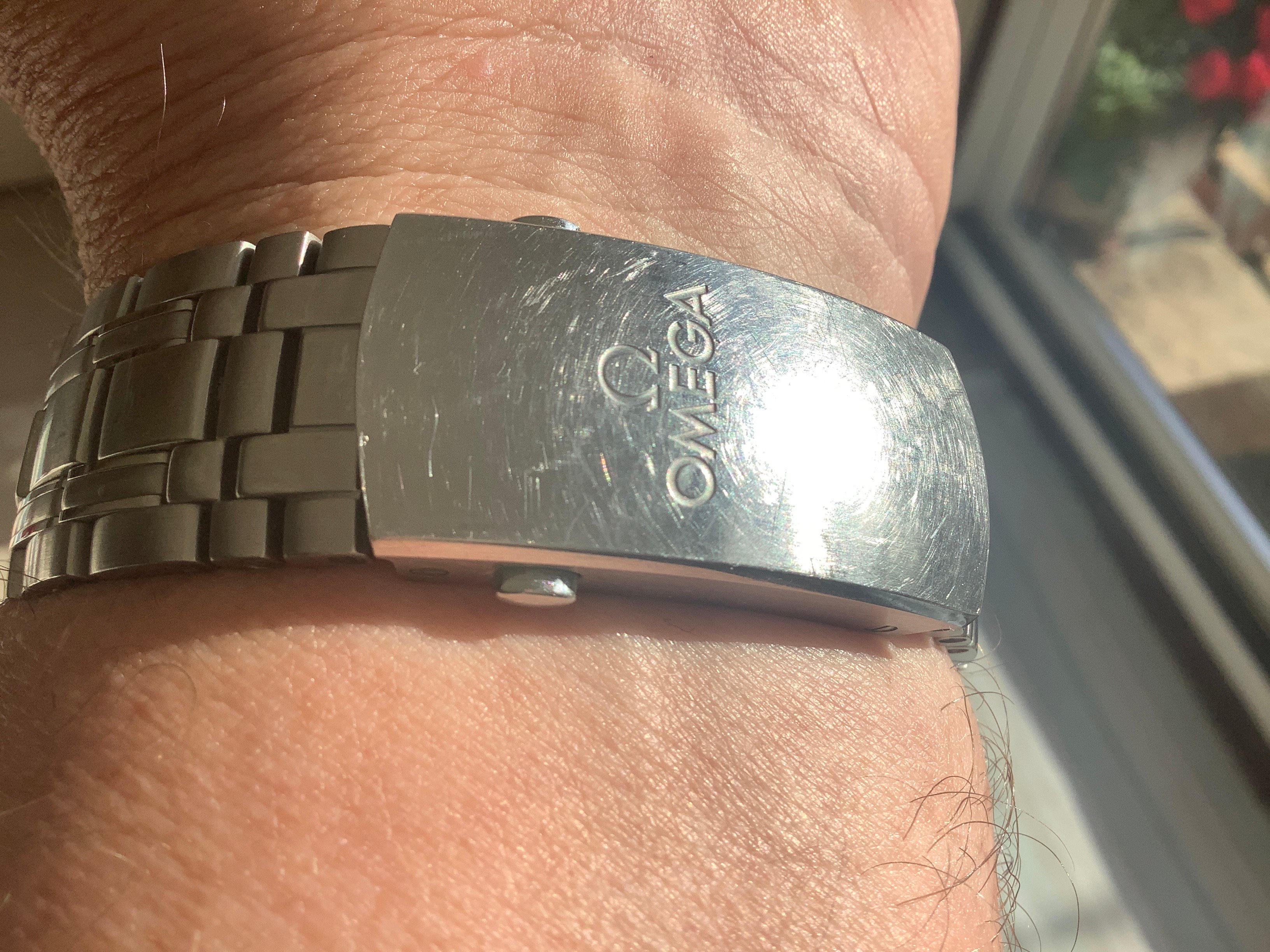 Scratches on rolex online clasp