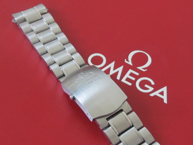 omega speedmaster moonwatch bracelet