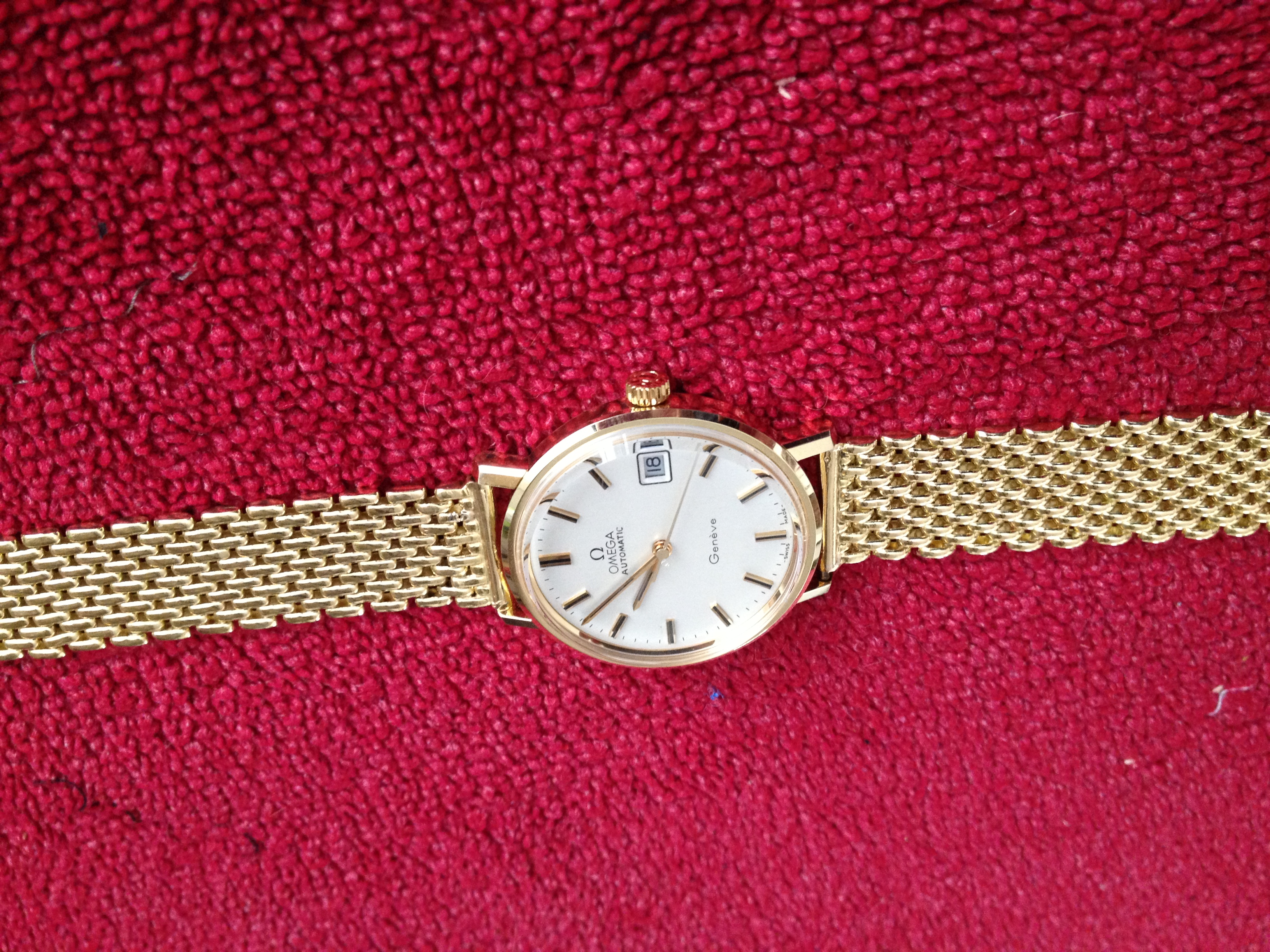 Can you take a look at my (old?) 18K Gold Watch? | Omega Watch Forums