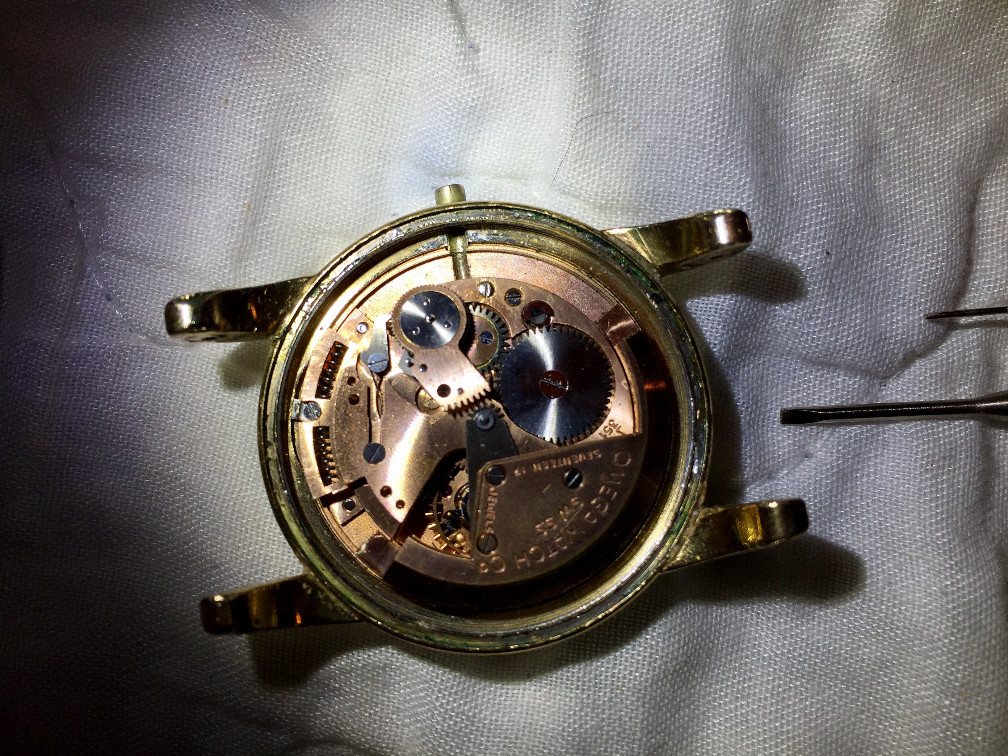 Adventures of a novice - repairing my own watch | Omega Forums