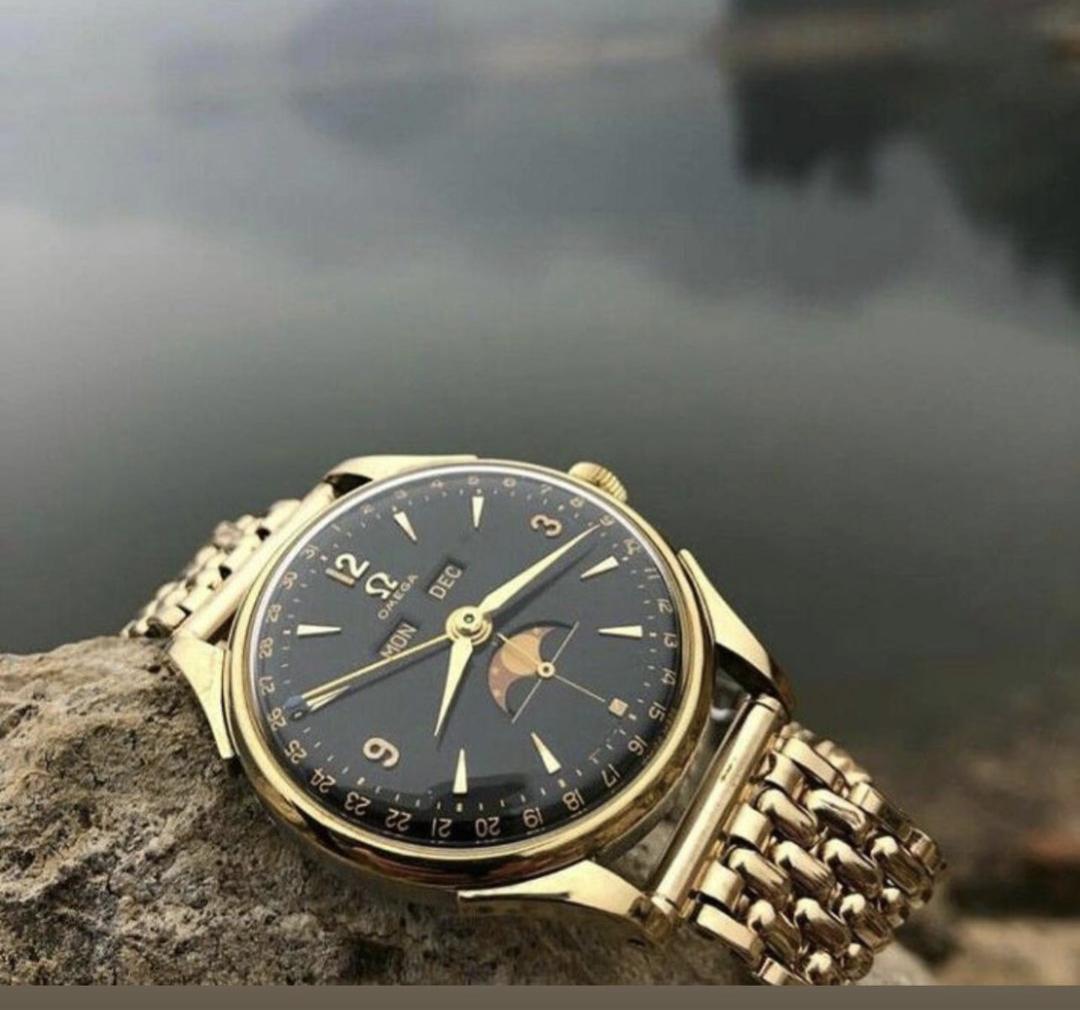 omega triple date moonphase