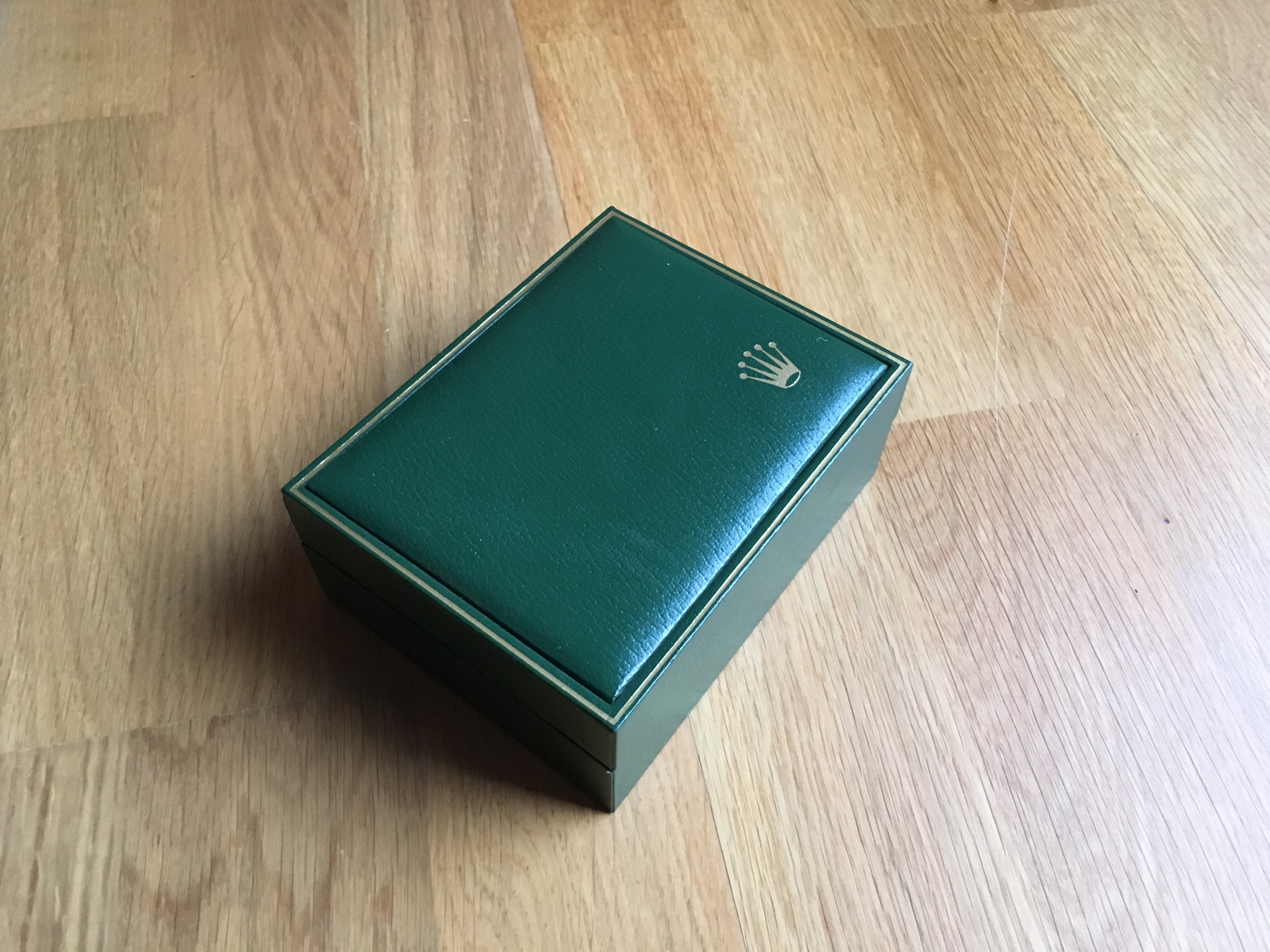 FS - Rolex 70s/80s Mooncrater Box with green velvet inlay | Omega Forums