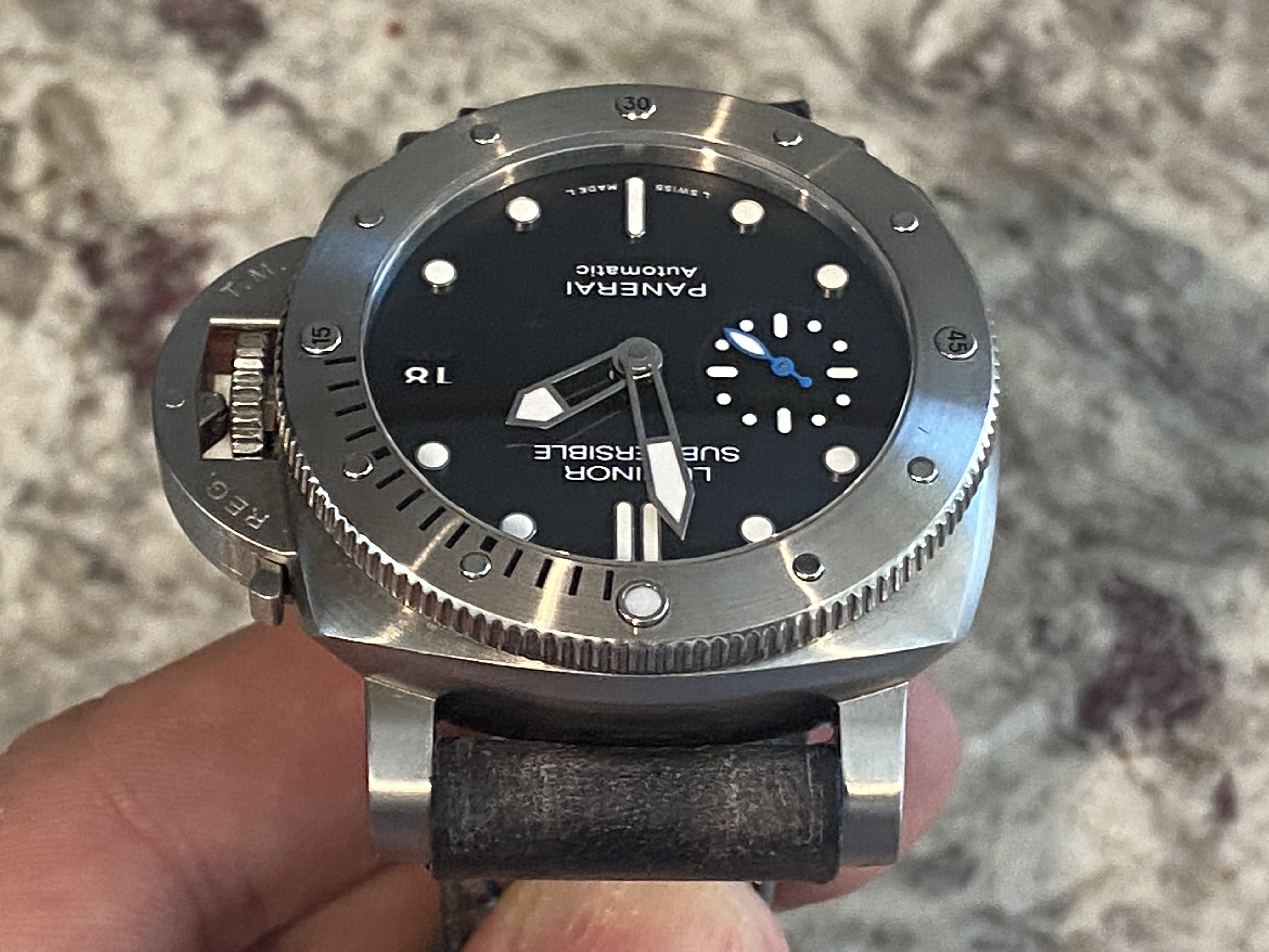 Withdrawn Panerai Luminor Submersible PAM 682 42mm Omega Forums