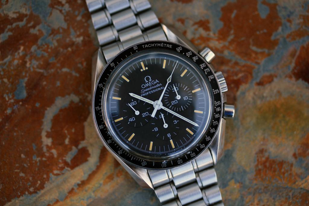 FS - 1990 Omega Speedmaster Moon Watch 