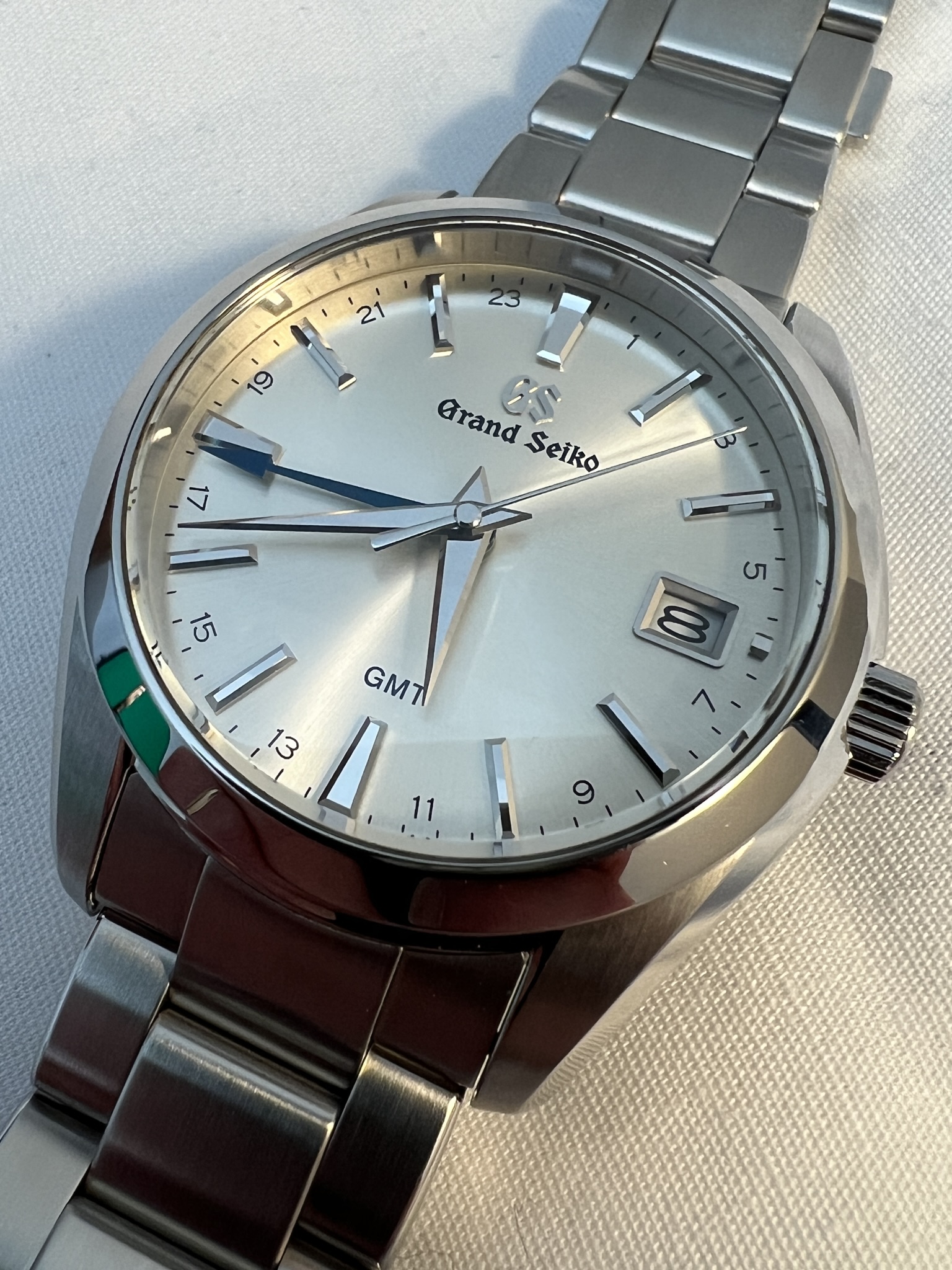 OHPF Grand Seiko SBGN011 GMT quartz Omega Forums