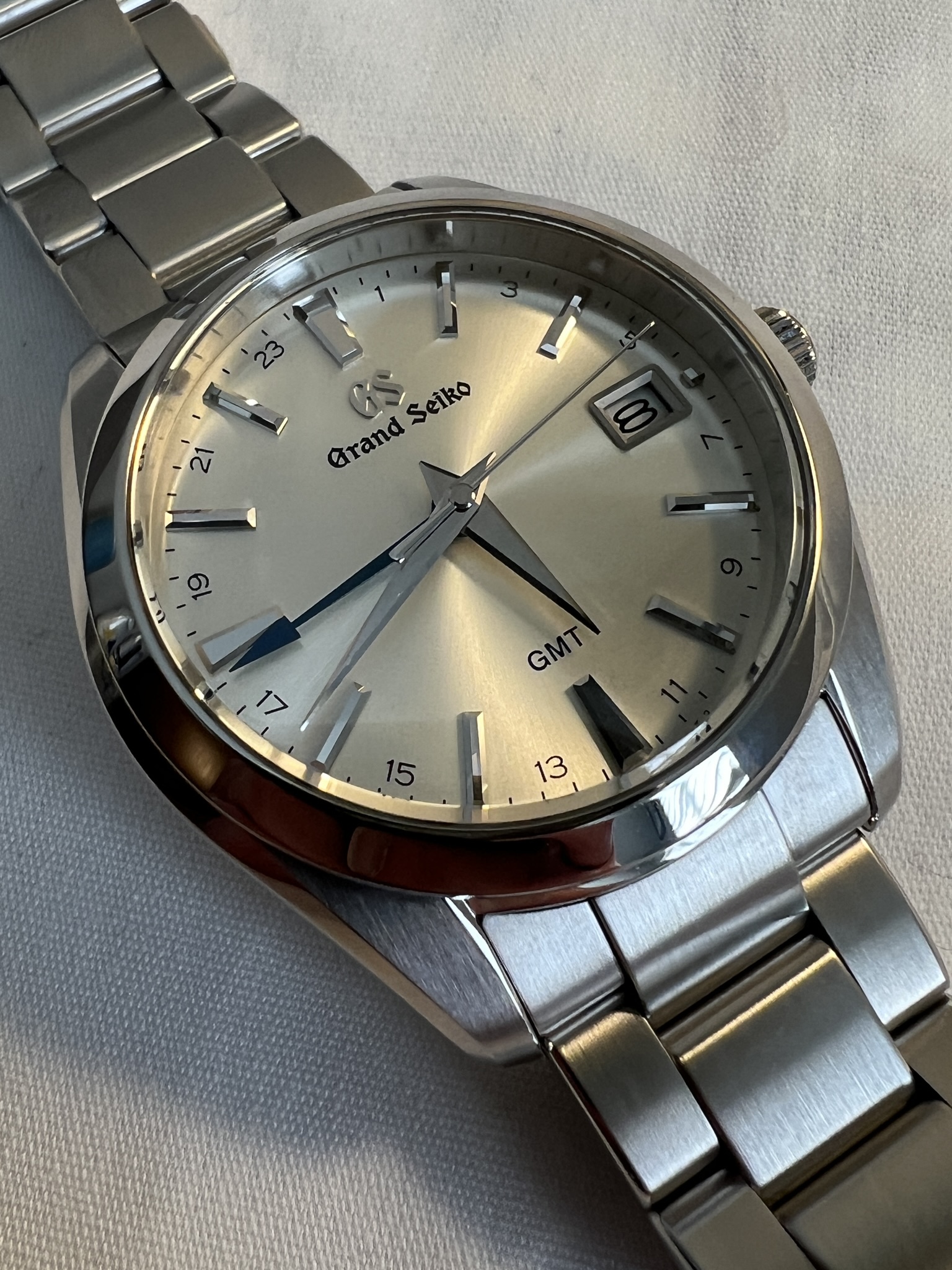 OHPF Grand Seiko SBGN011 GMT quartz Omega Forums