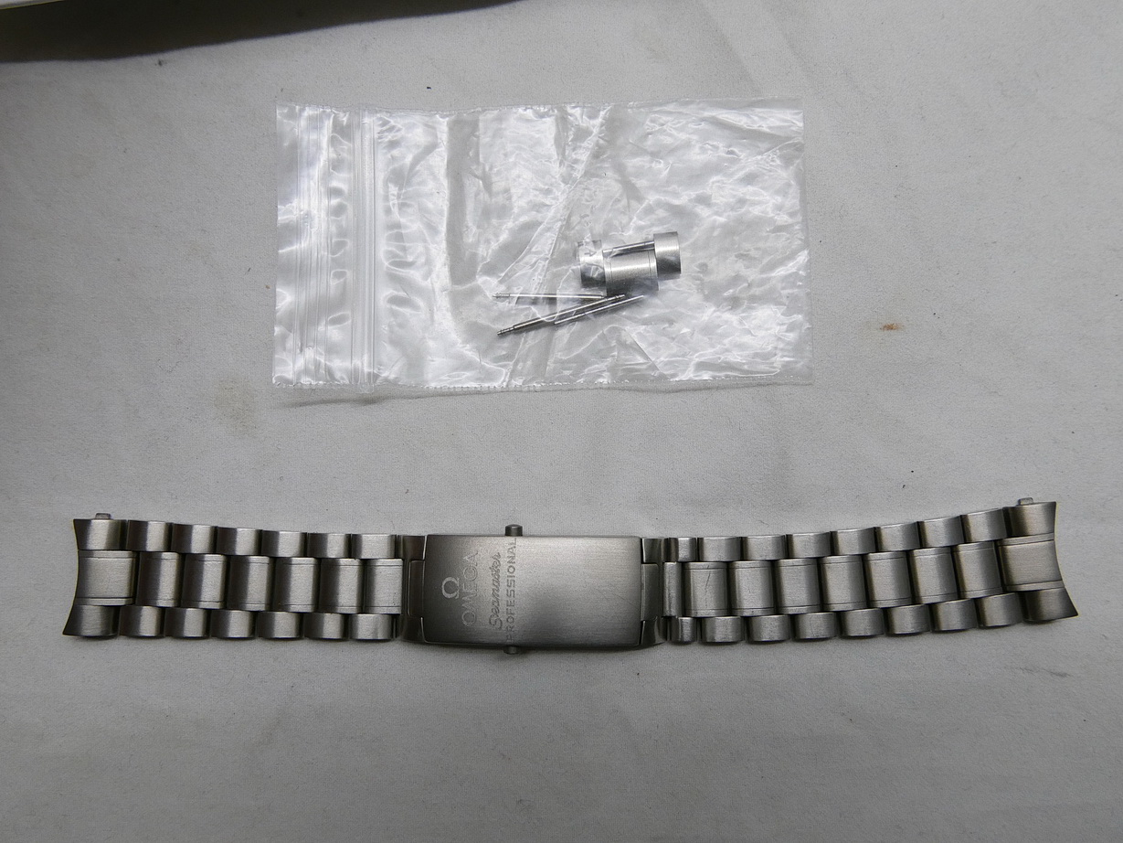 omega seamaster titanium bracelet