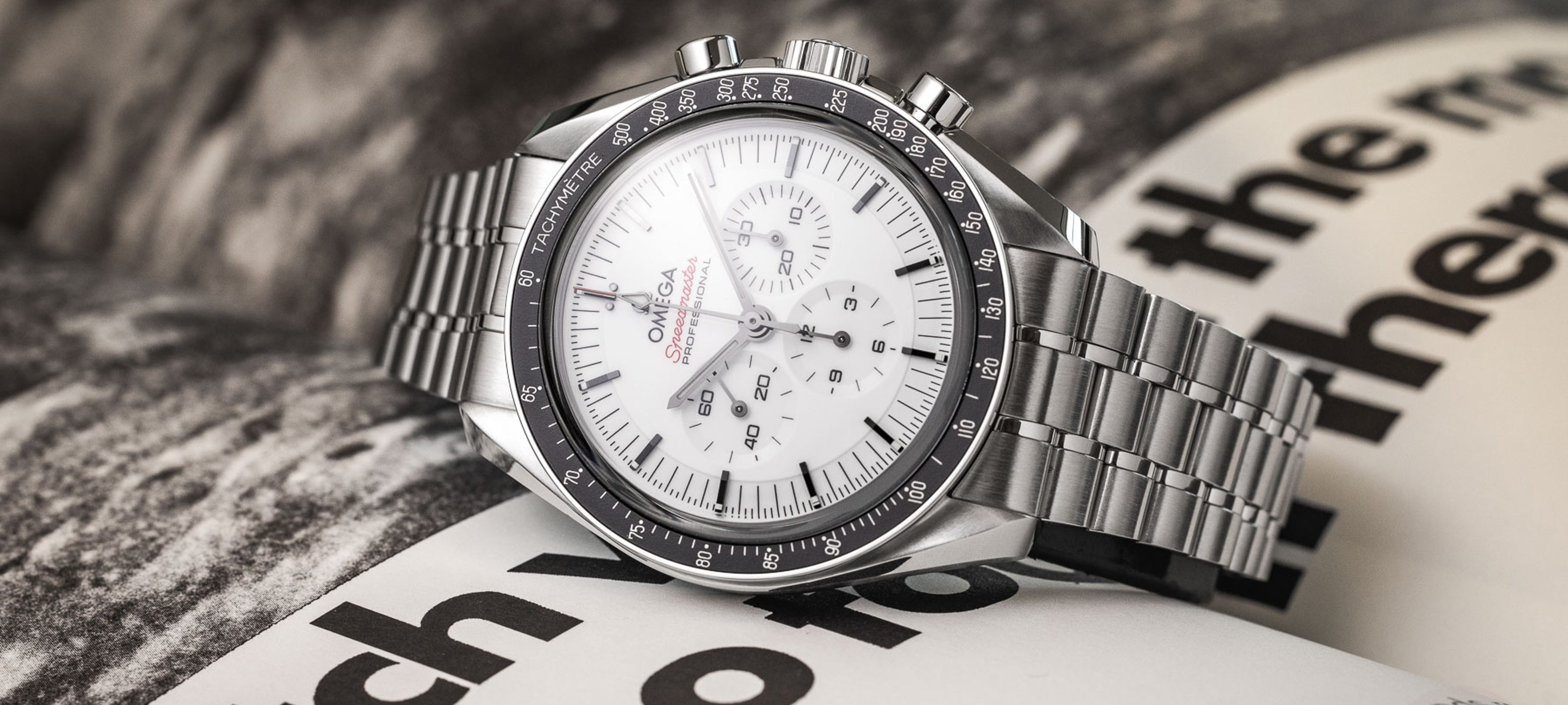 Omega white dial speedmaster best sale