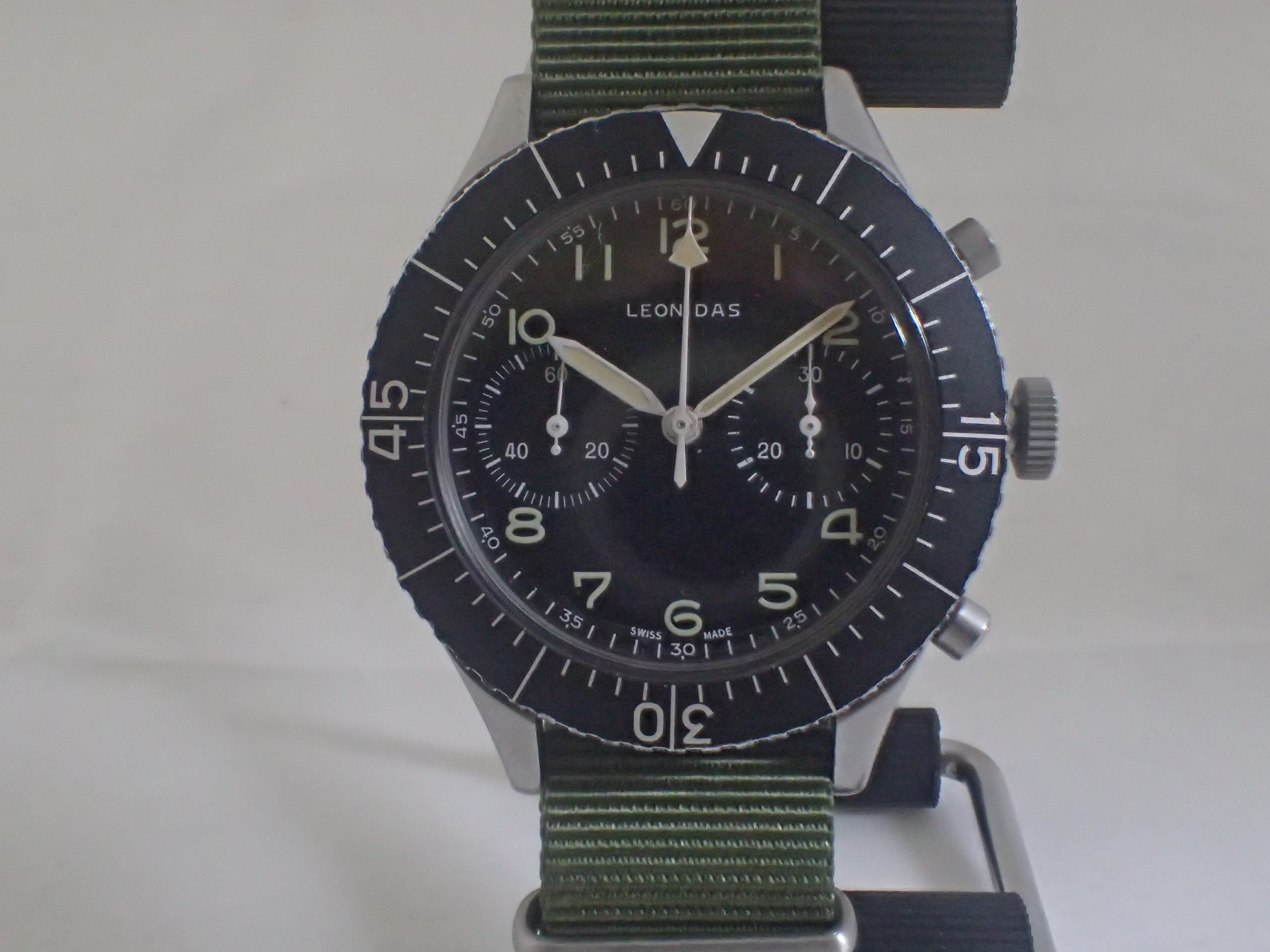 SOLD - LEONIDAS BUND Cal.222 6645-12-146-3774 (pre HEUER) | Omega
