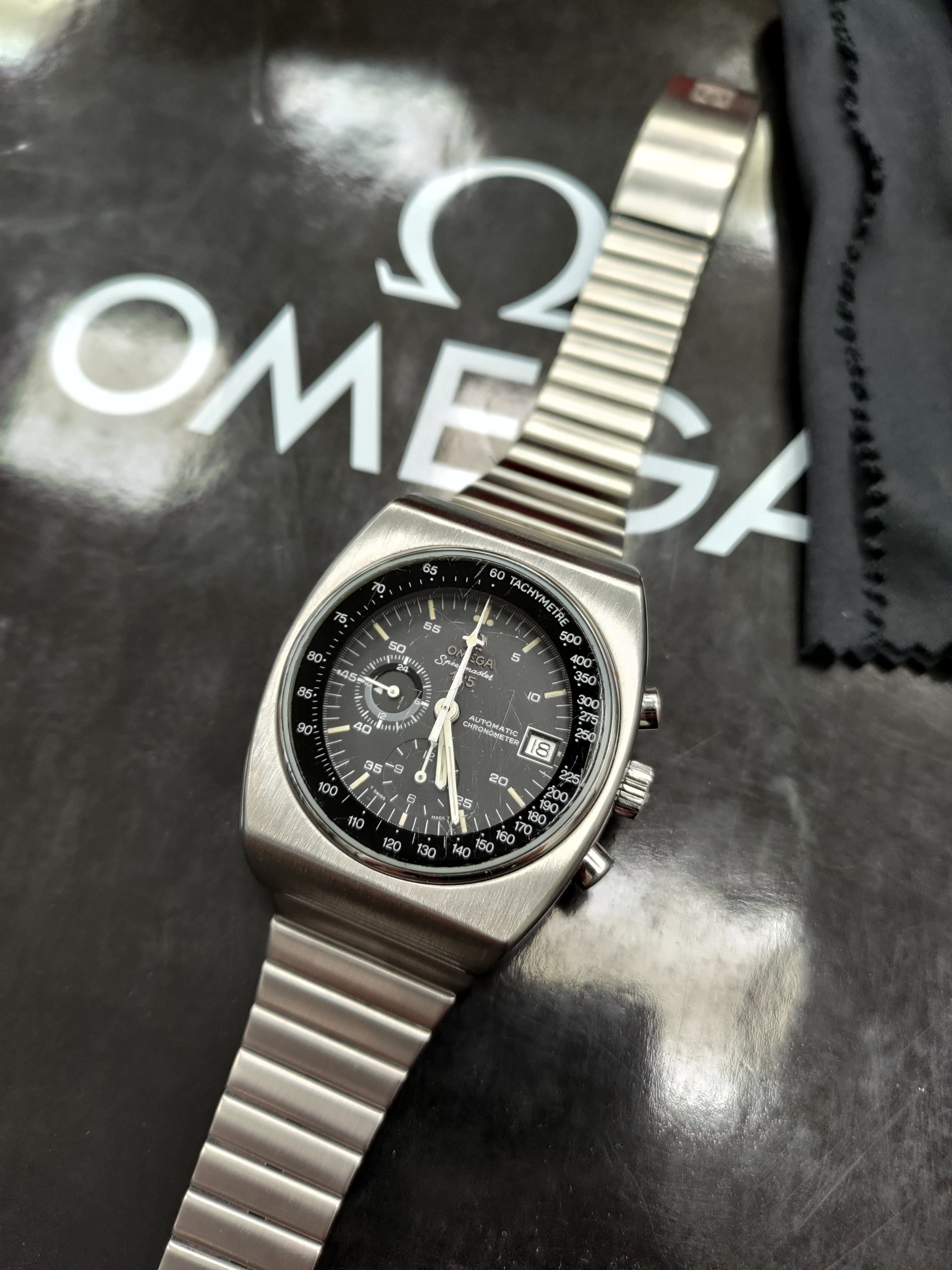 Omega speedmaster 125 on sale bracelet