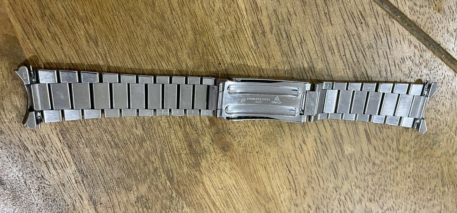 Omega speedmaster outlet 1450 bracelet