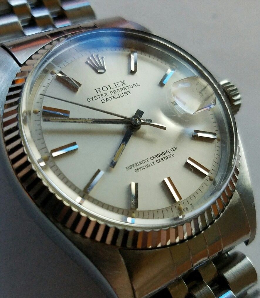 Fluted 2024 bezel meaning