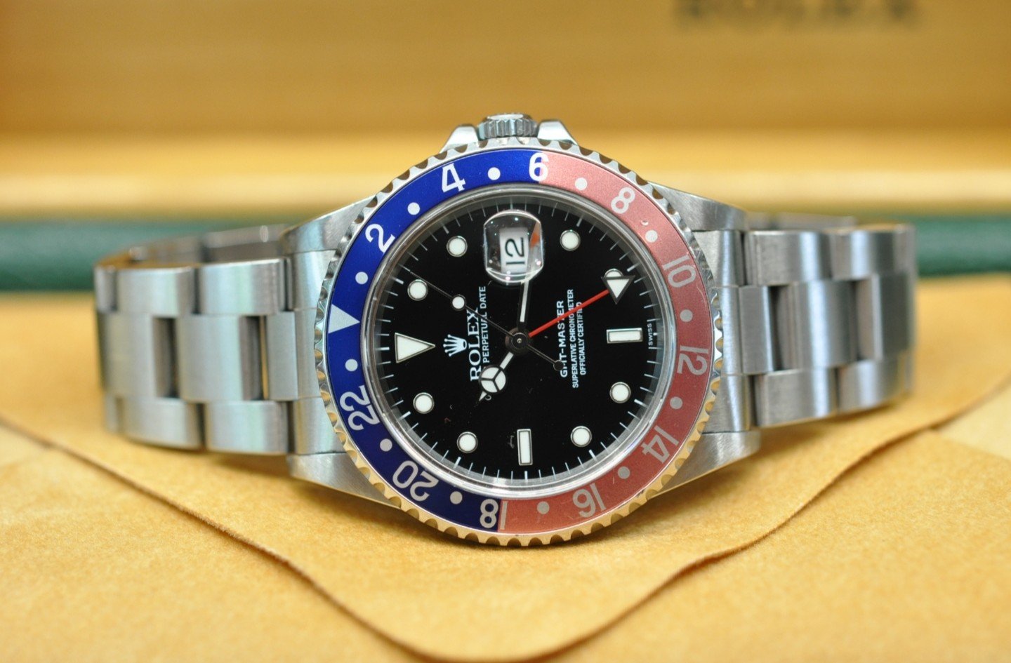 Rolex gmt 2024 master 16700 review